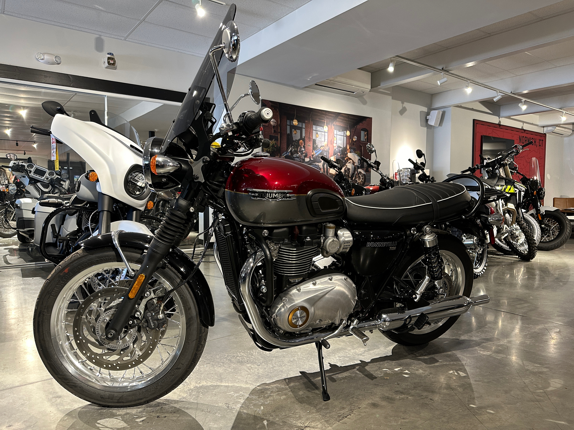 2022 Triumph Bonneville T120 in Norwich, Connecticut - Photo 3