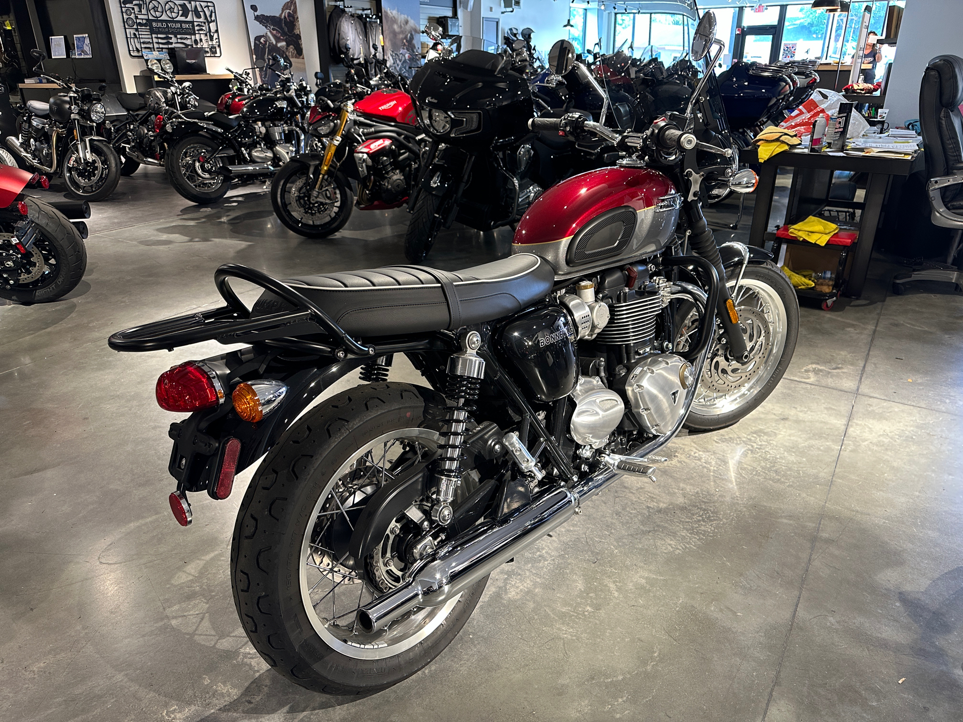 2022 Triumph Bonneville T120 in Norwich, Connecticut - Photo 8