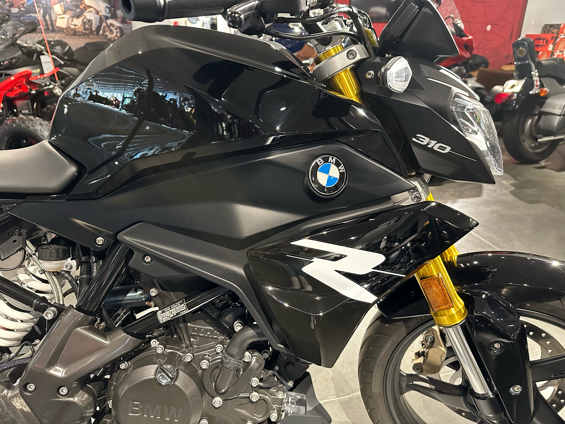 2022 BMW G 310 R in Norwich, Connecticut - Photo 2