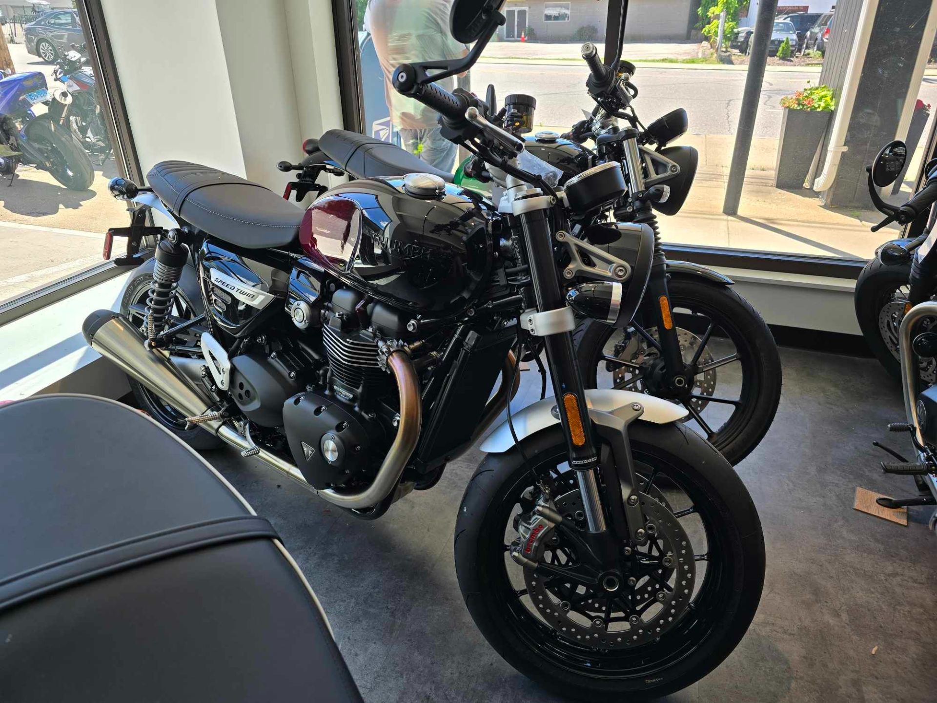 2024 Triumph Speed Twin 1200 in Norwich, Connecticut - Photo 5