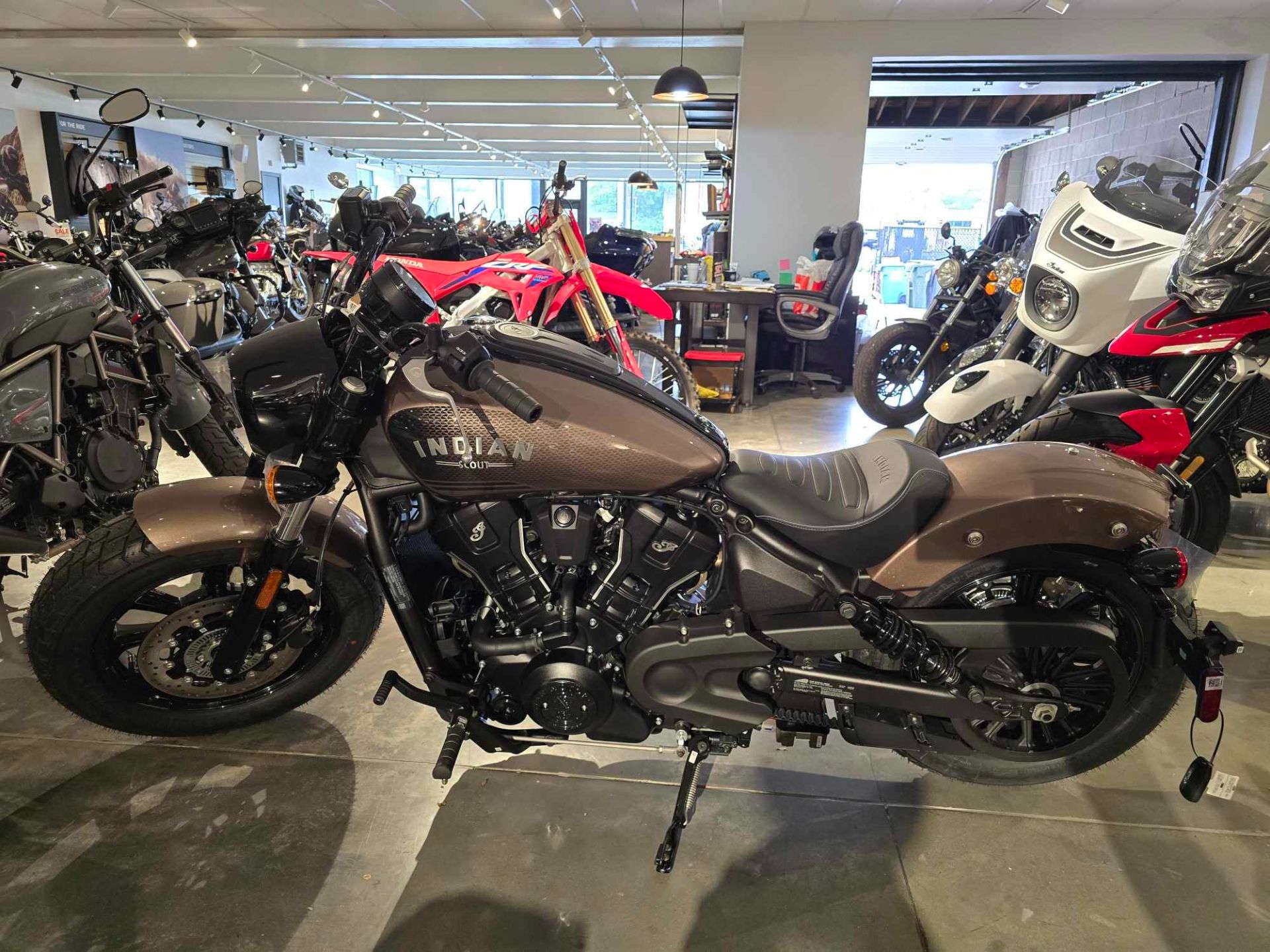 2025 Indian Motorcycle Scout® Bobber Limited +Tech in Norwich, Connecticut - Photo 3