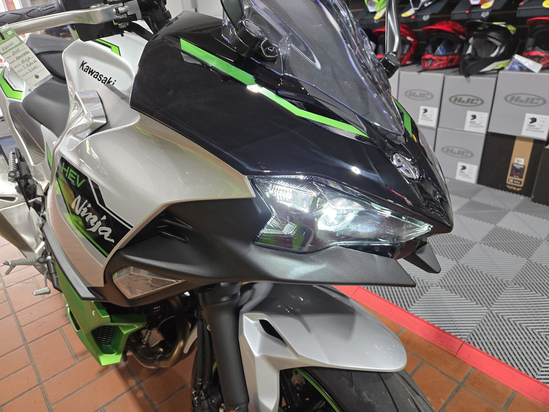 2024 Kawasaki Ninja 7 Hybrid ABS in Wake Forest, North Carolina - Photo 17