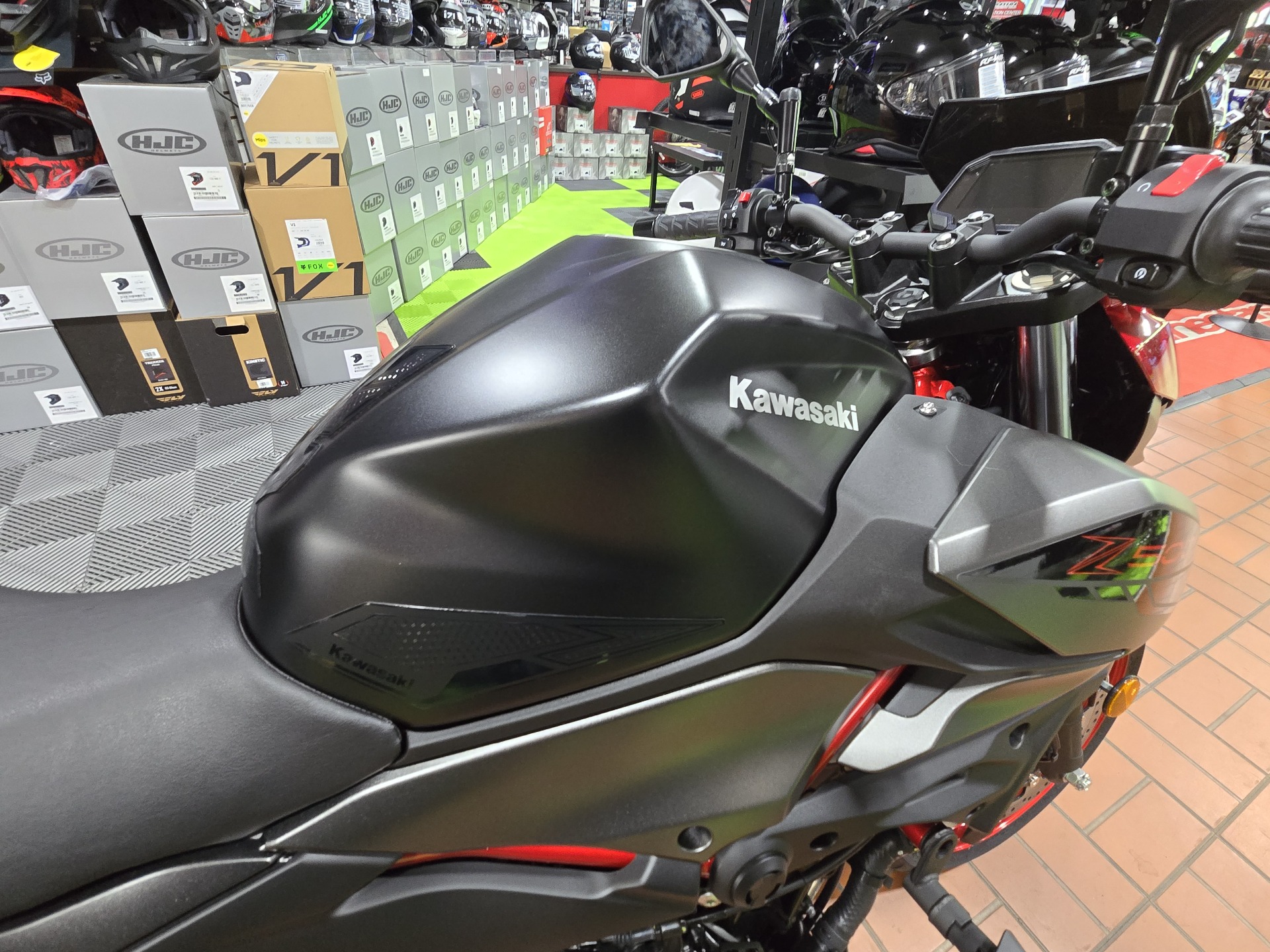 2024 Kawasaki Z500 SE ABS in Wake Forest, North Carolina - Photo 5