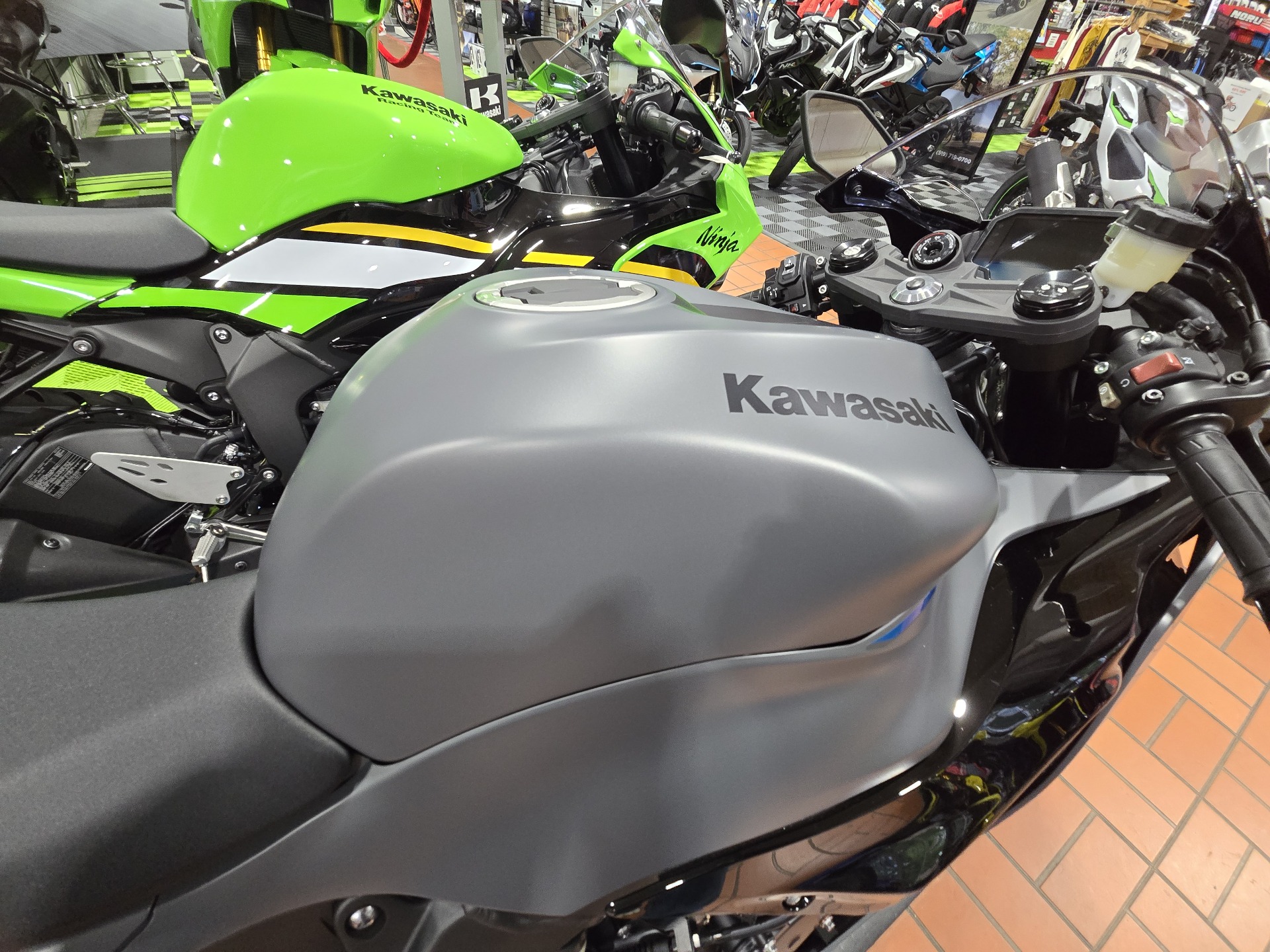 2025 Kawasaki Ninja ZX-6R ABS in Wake Forest, North Carolina - Photo 6