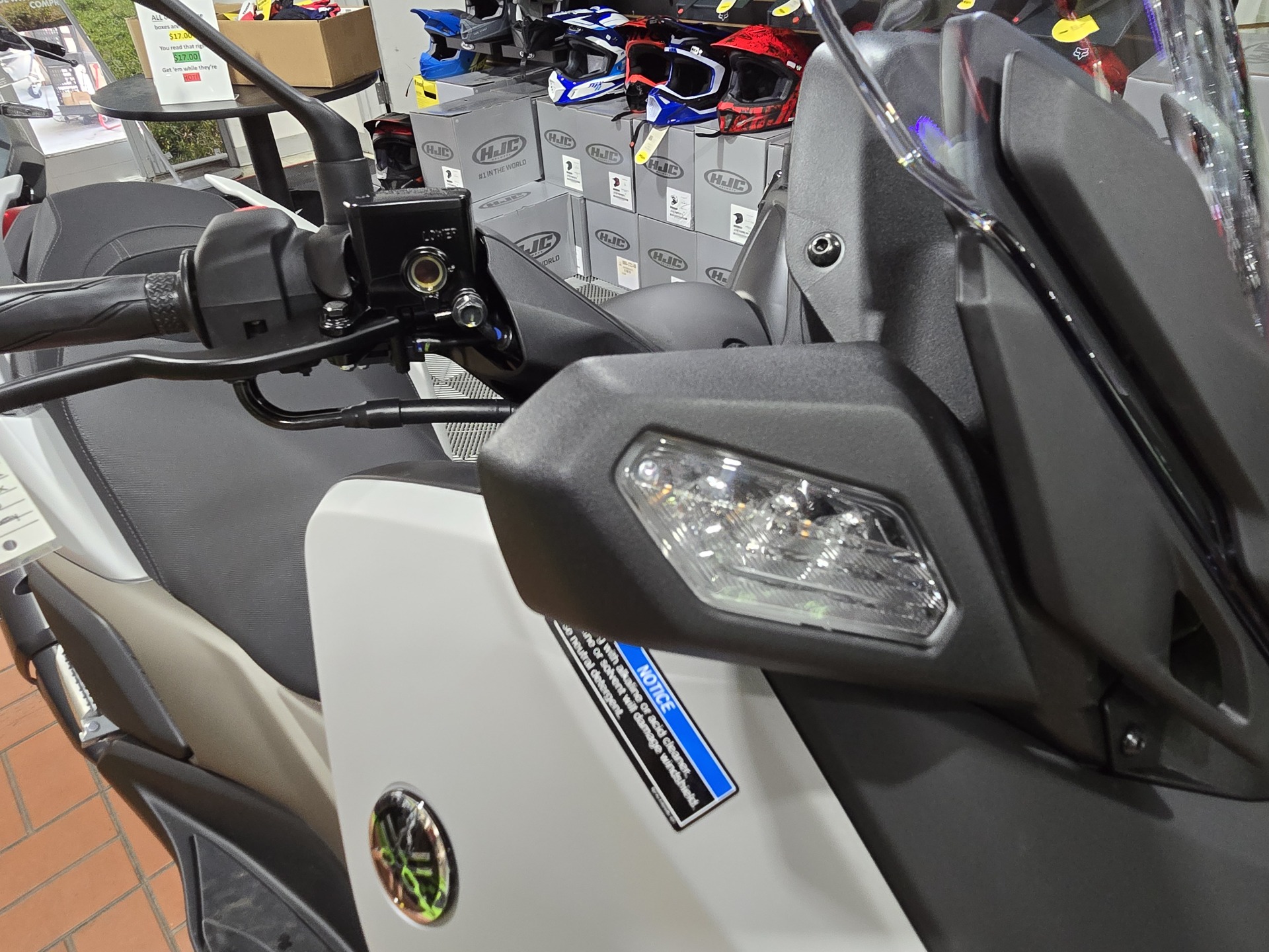 2024 Yamaha XMAX in Wake Forest, North Carolina - Photo 4