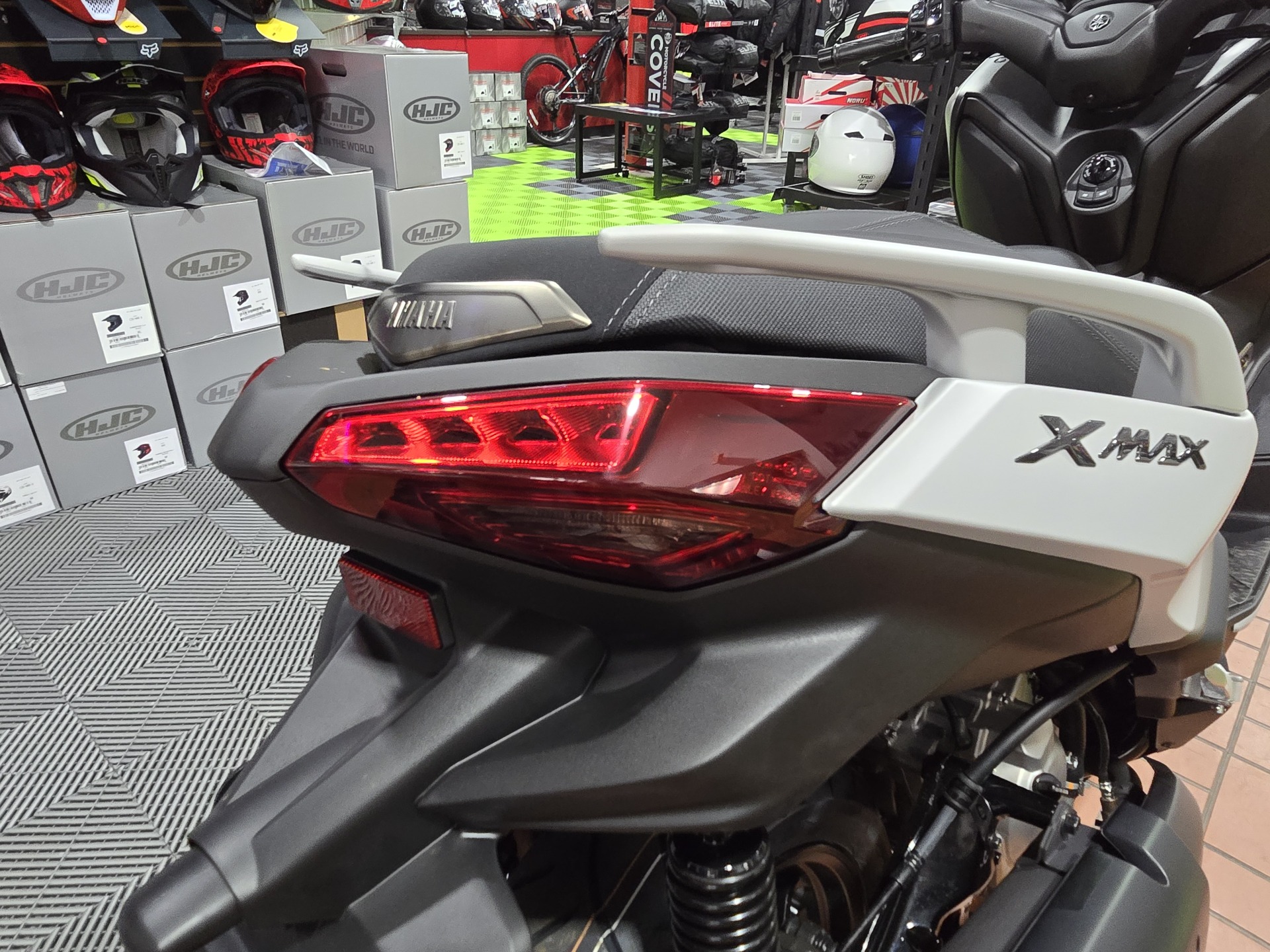 2024 Yamaha XMAX in Wake Forest, North Carolina - Photo 7