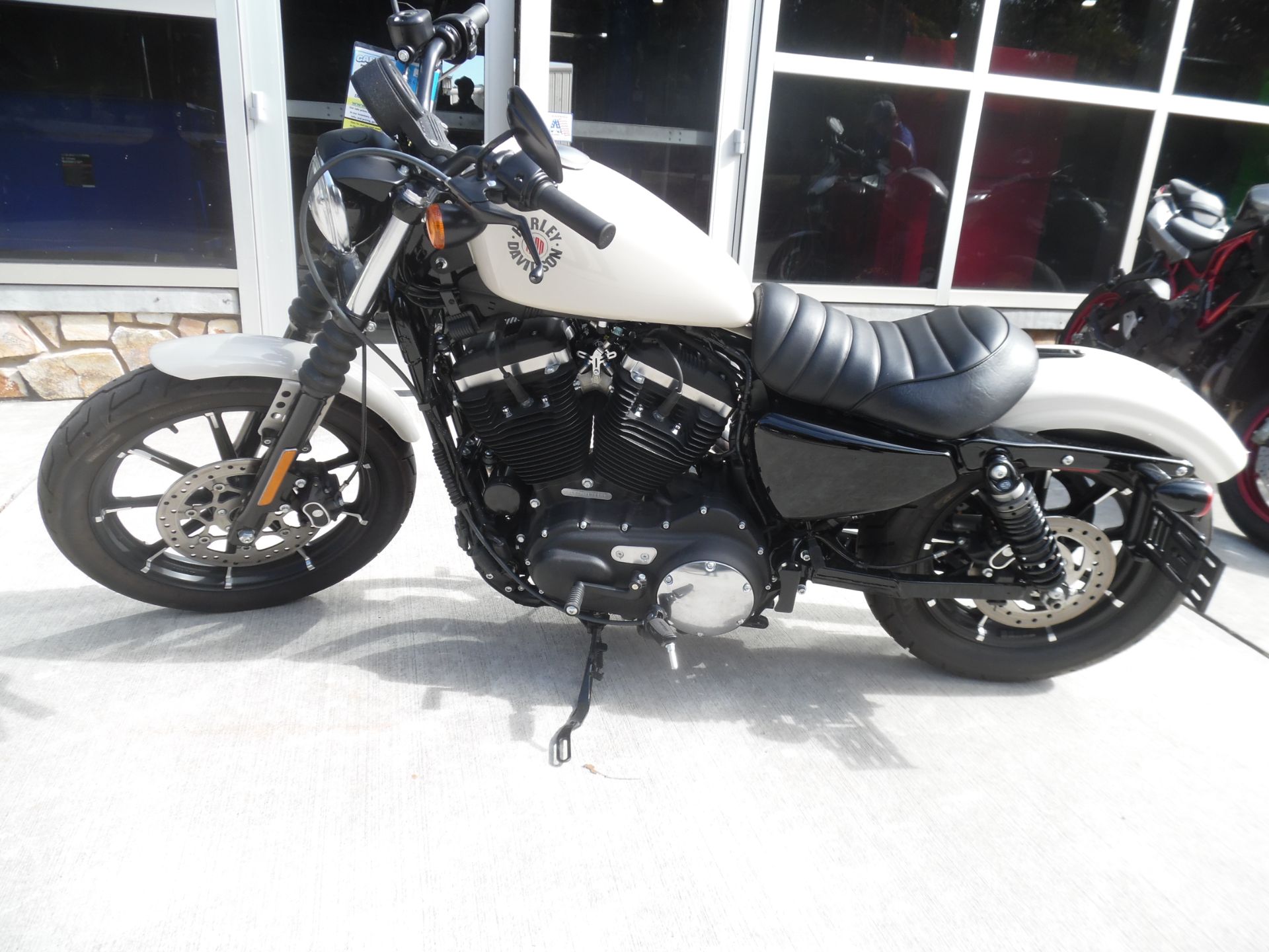 2022 Harley-Davidson Iron 883™ in Wake Forest, North Carolina - Photo 6