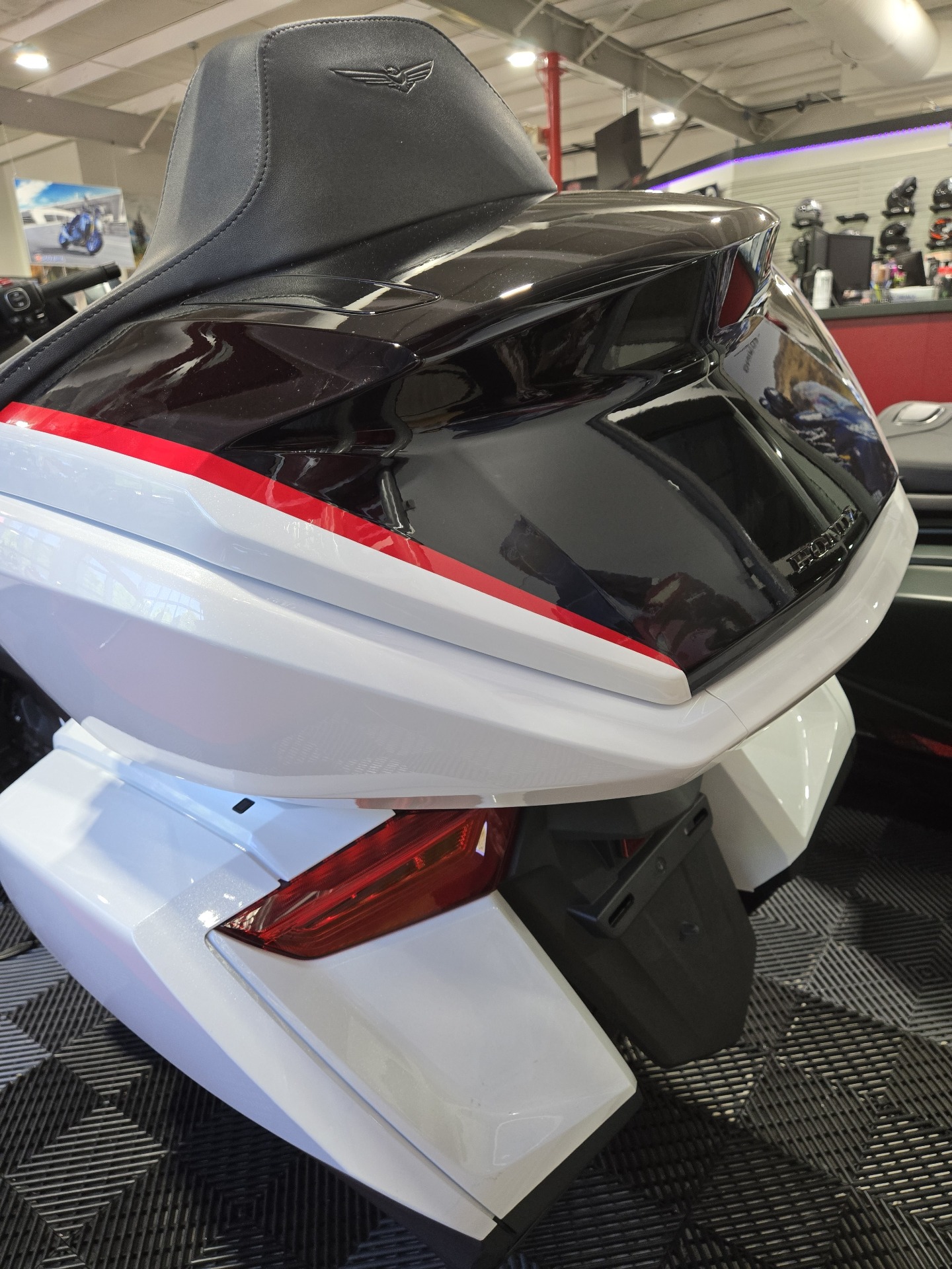 2024 Honda Gold Wing Tour in Wake Forest, North Carolina - Photo 16