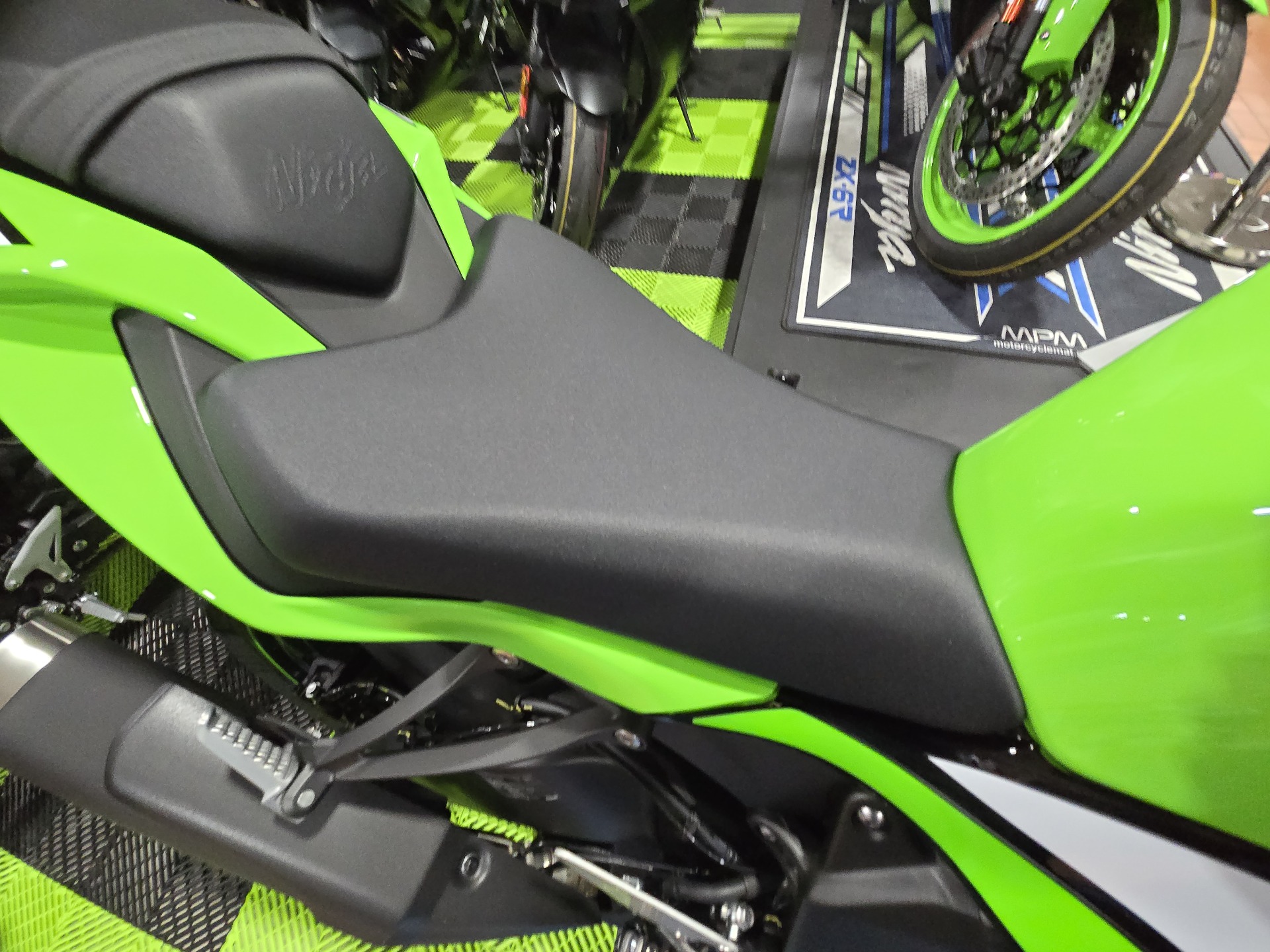 2025 Kawasaki Ninja ZX-6R KRT Edition ABS in Wake Forest, North Carolina - Photo 5