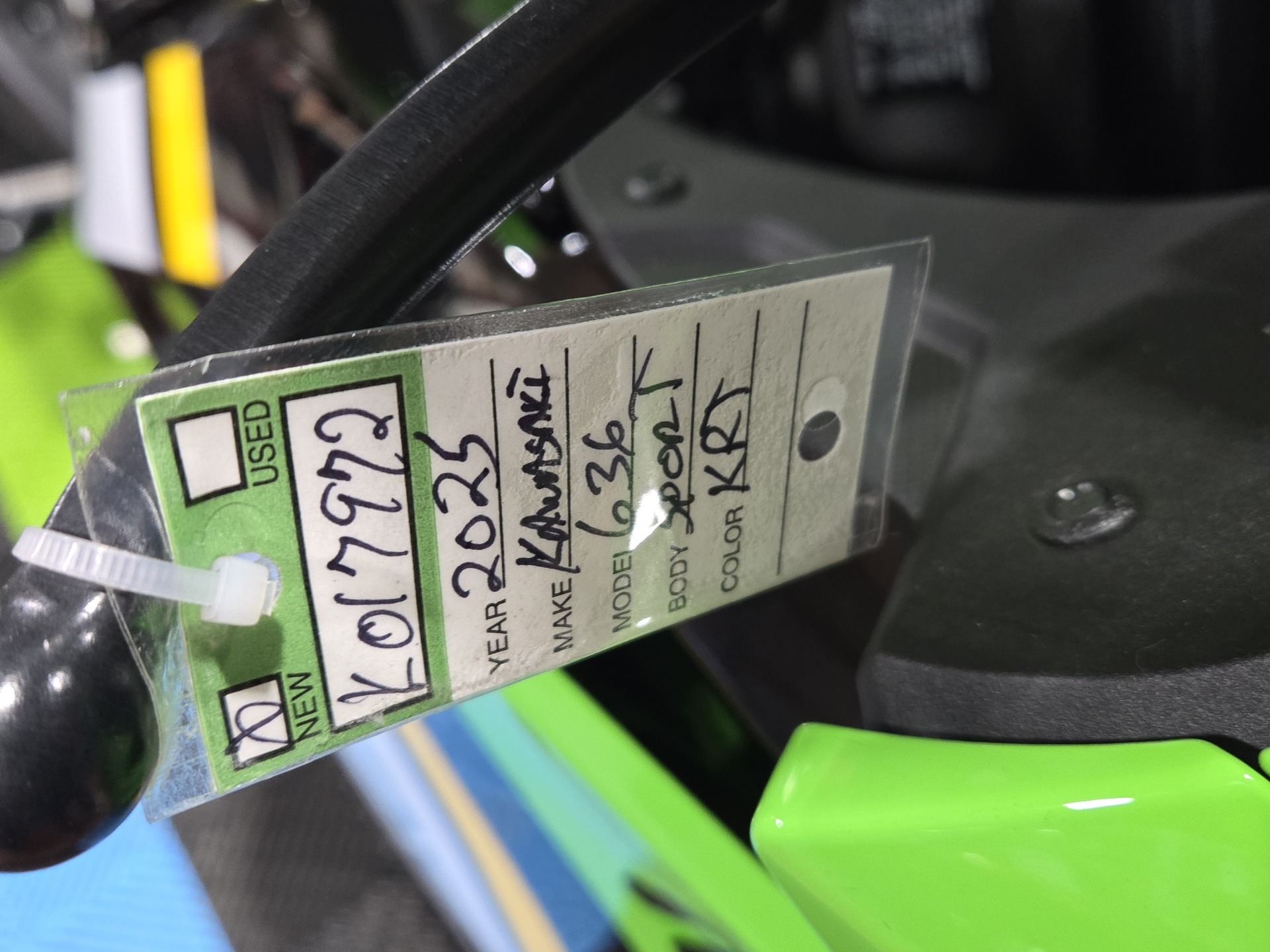 2025 Kawasaki Ninja ZX-6R KRT Edition ABS in Wake Forest, North Carolina - Photo 10