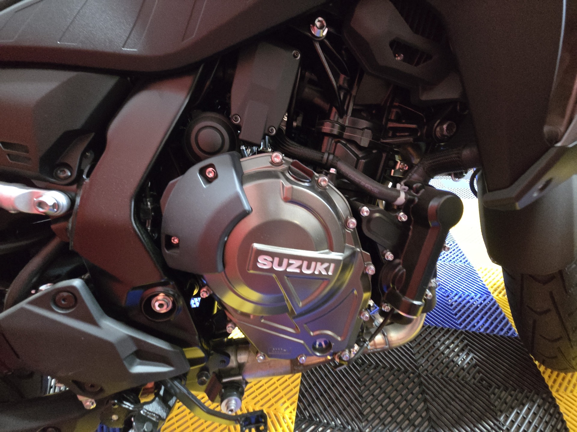 2024 Suzuki V-Strom 800 in Wake Forest, North Carolina - Photo 6