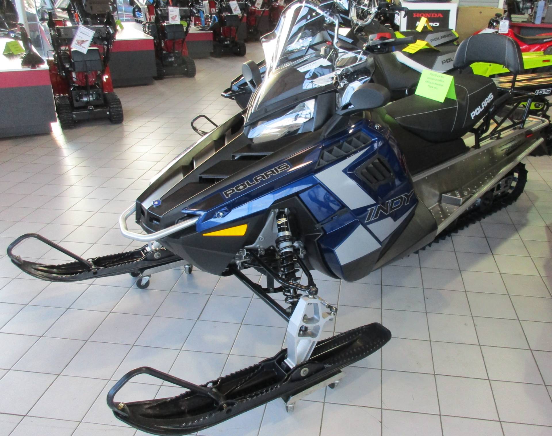 New Polaris 550 Indy Lxt Es Northstar Edition Snowmobiles In Anchorage Ak N A Navy Blue