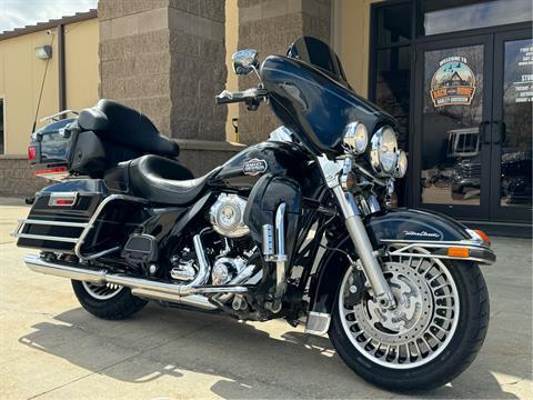 2009 Harley-Davidson Ultra Classic® Electra Glide® in Rochester, Minnesota - Photo 2