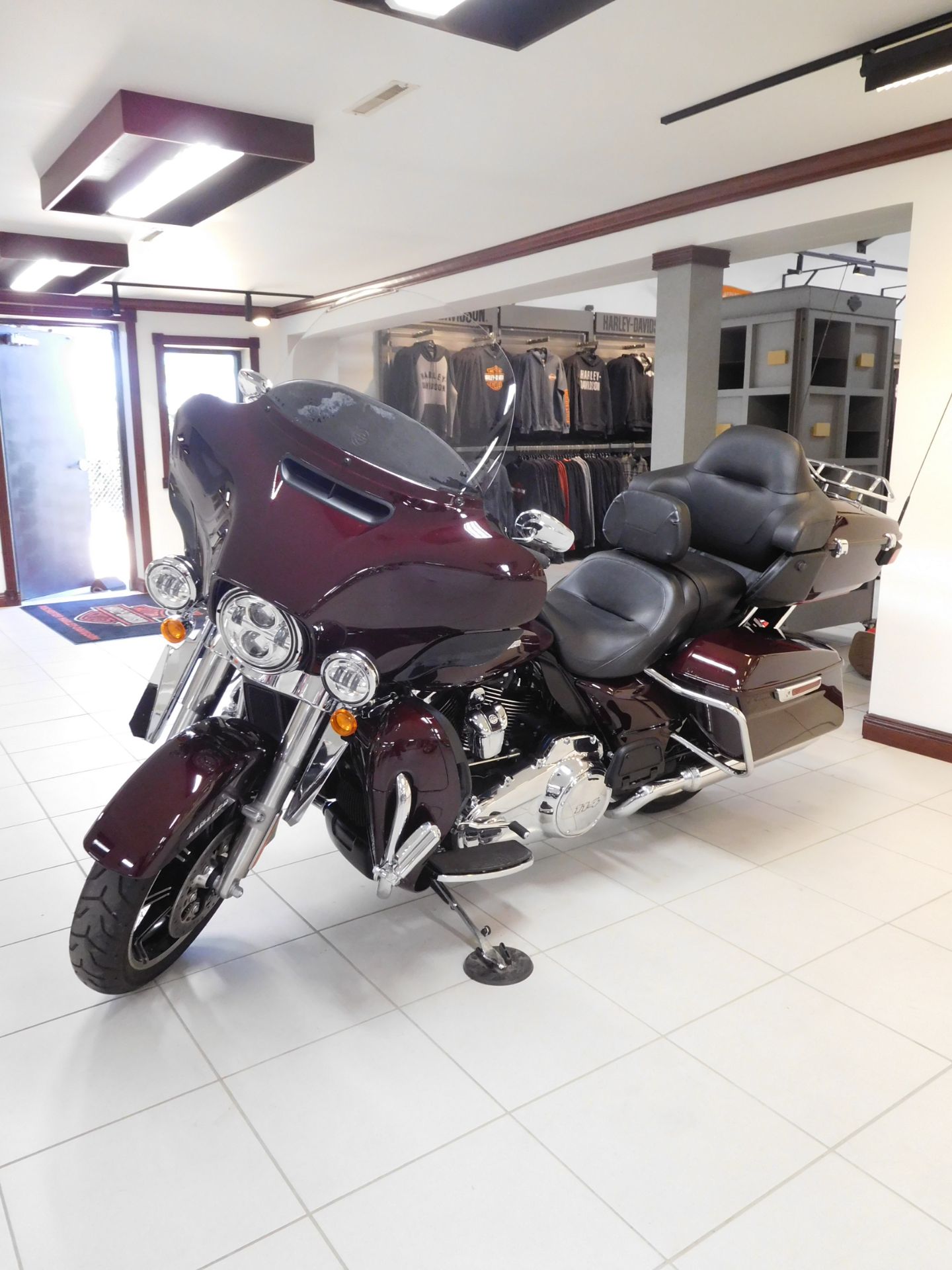 2021 Harley-Davidson Ultra Limited in Rochester, Minnesota - Photo 2