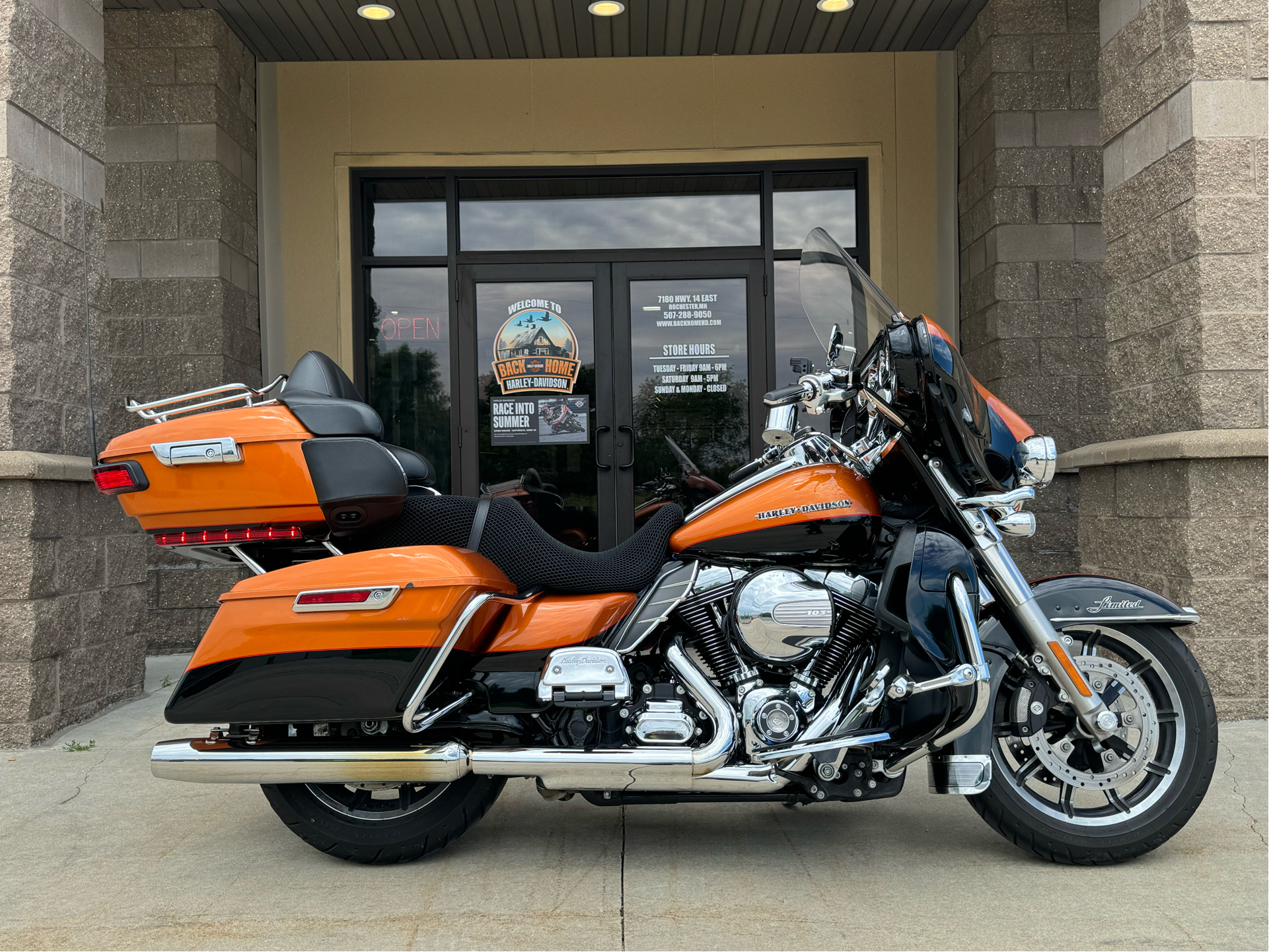 2016 Harley-Davidson Ultra Limited Low in Rochester, Minnesota - Photo 1