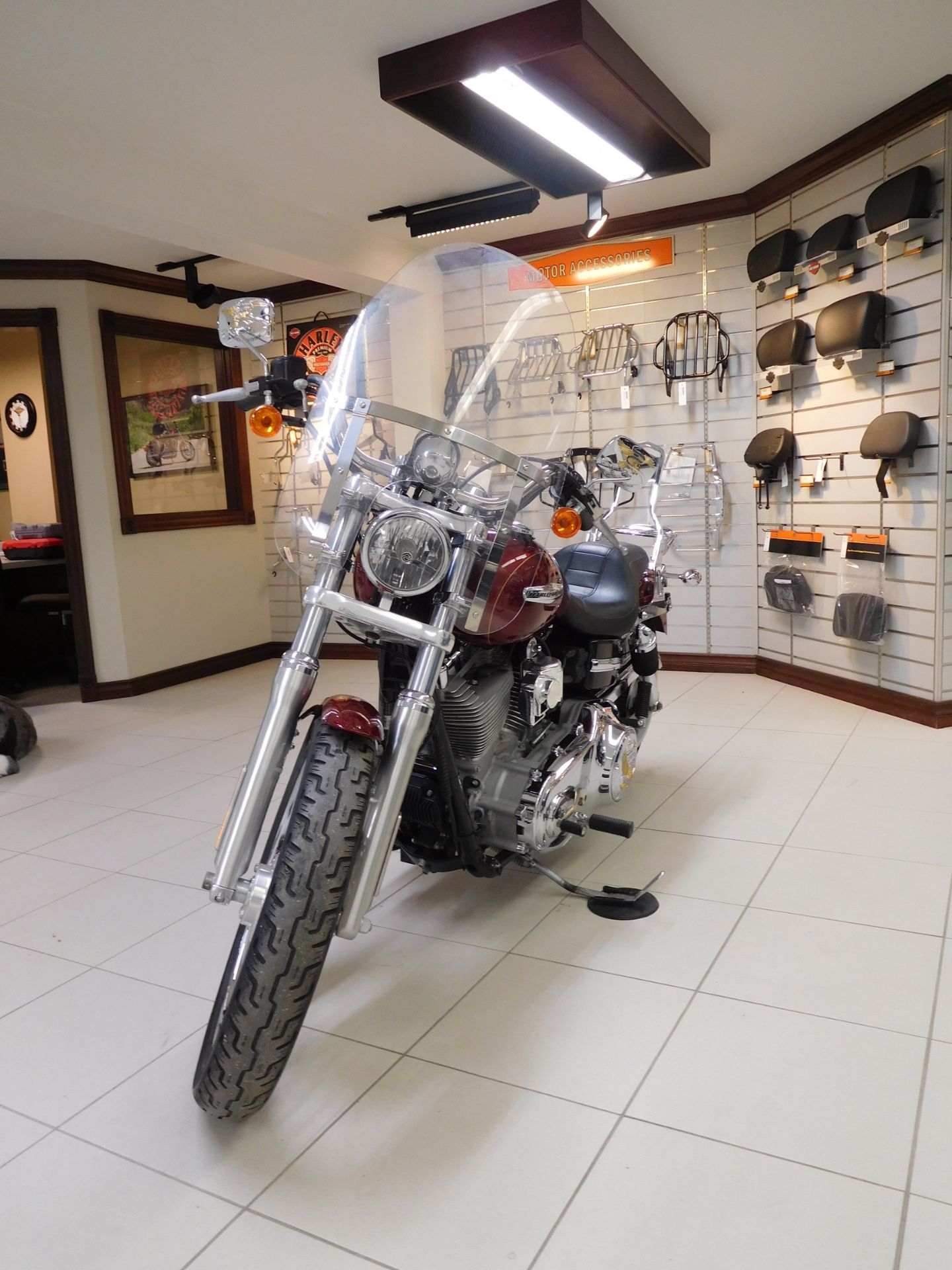 2009 Harley-Davidson Dyna® Super Glide® Custom in Rochester, Minnesota - Photo 2
