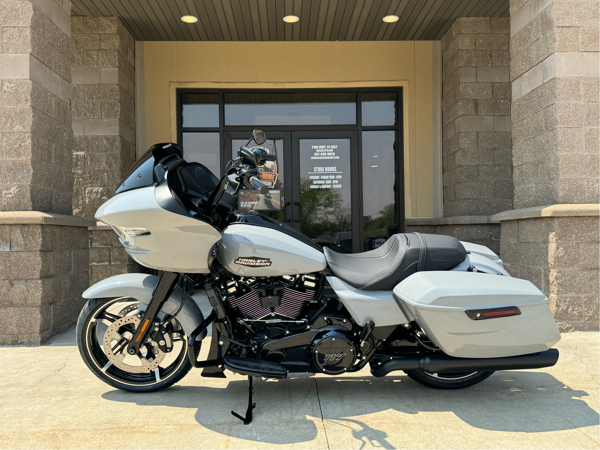 2024 Harley-Davidson Road Glide® in Rochester, Minnesota - Photo 4