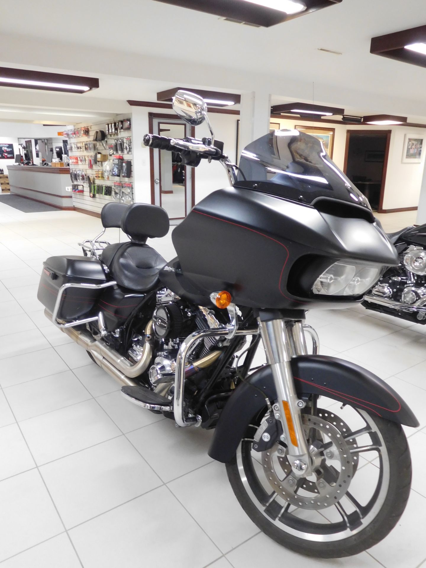 2015 Harley-Davidson Road Glide® Special in Rochester, Minnesota - Photo 7