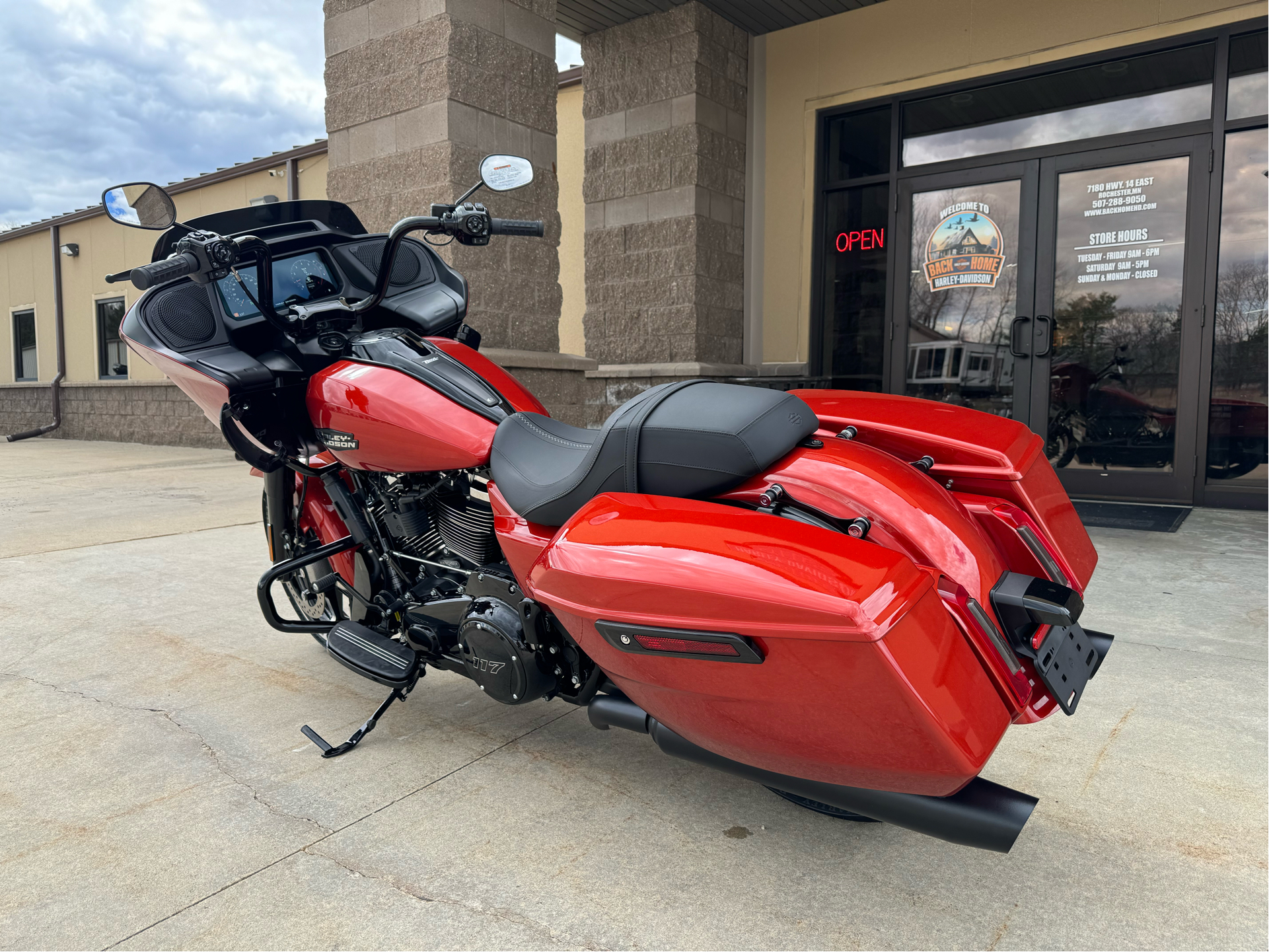 2024 Harley-Davidson Road Glide® in Rochester, Minnesota - Photo 6