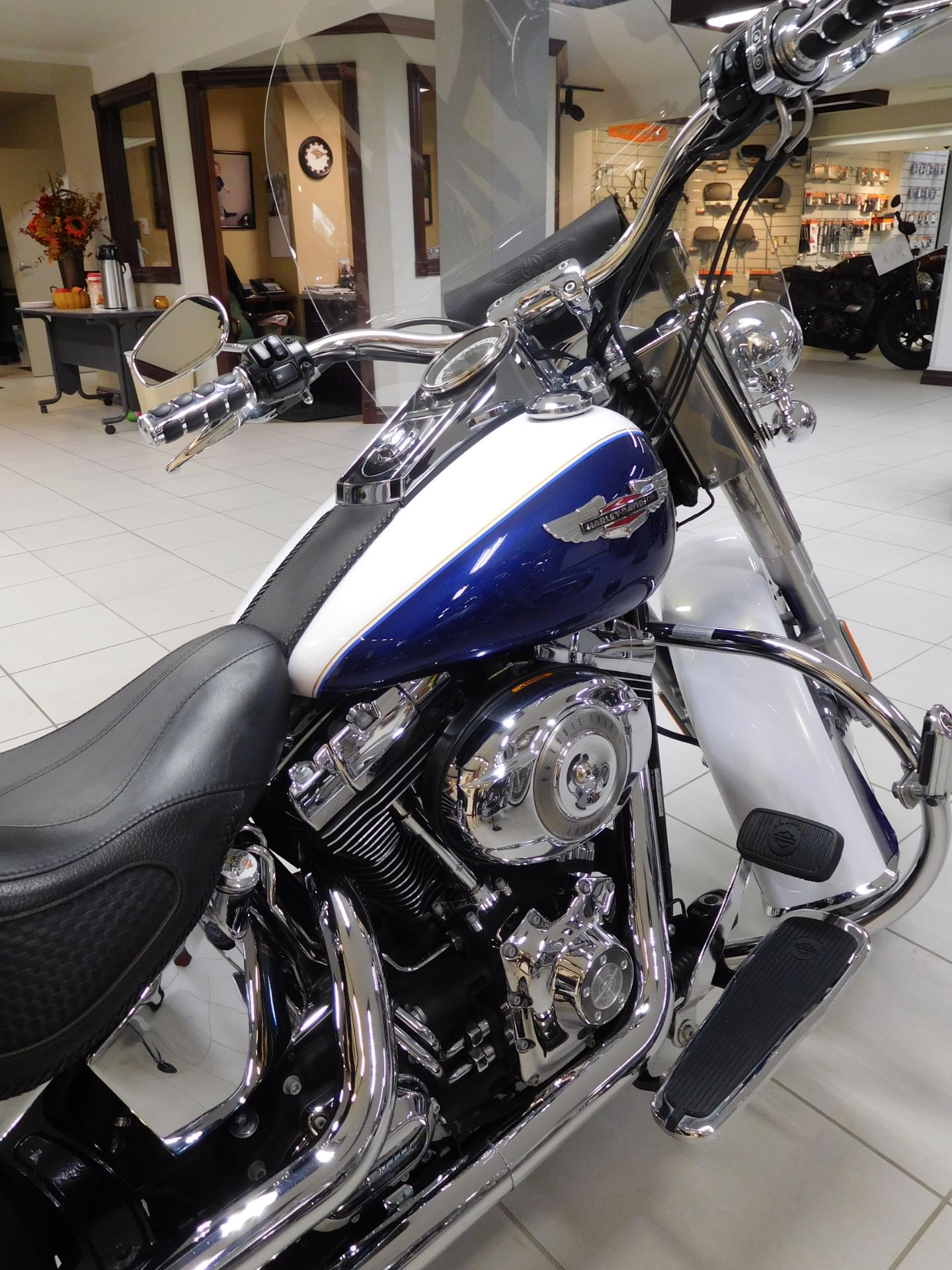 2007 Harley-Davidson Softail® Deluxe in Rochester, Minnesota - Photo 6