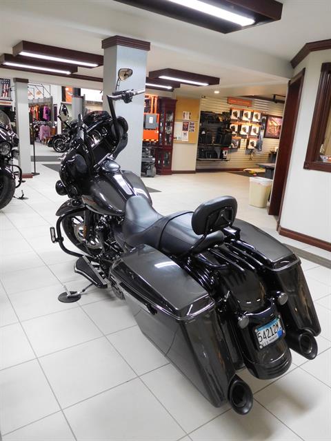 2019 Harley-Davidson Street Glide® Special in Rochester, Minnesota - Photo 6