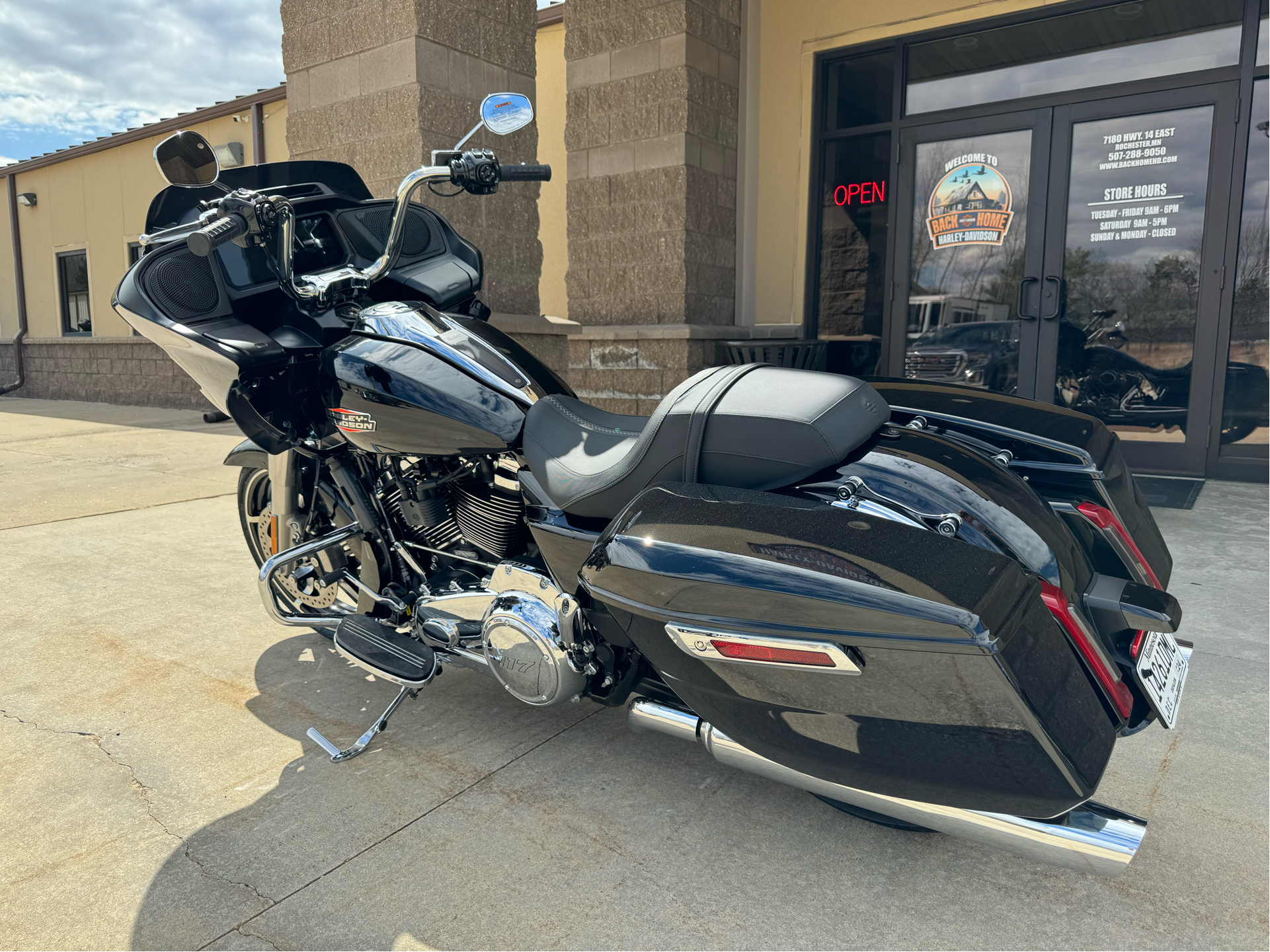 2024 Harley-Davidson Road Glide® in Rochester, Minnesota - Photo 5