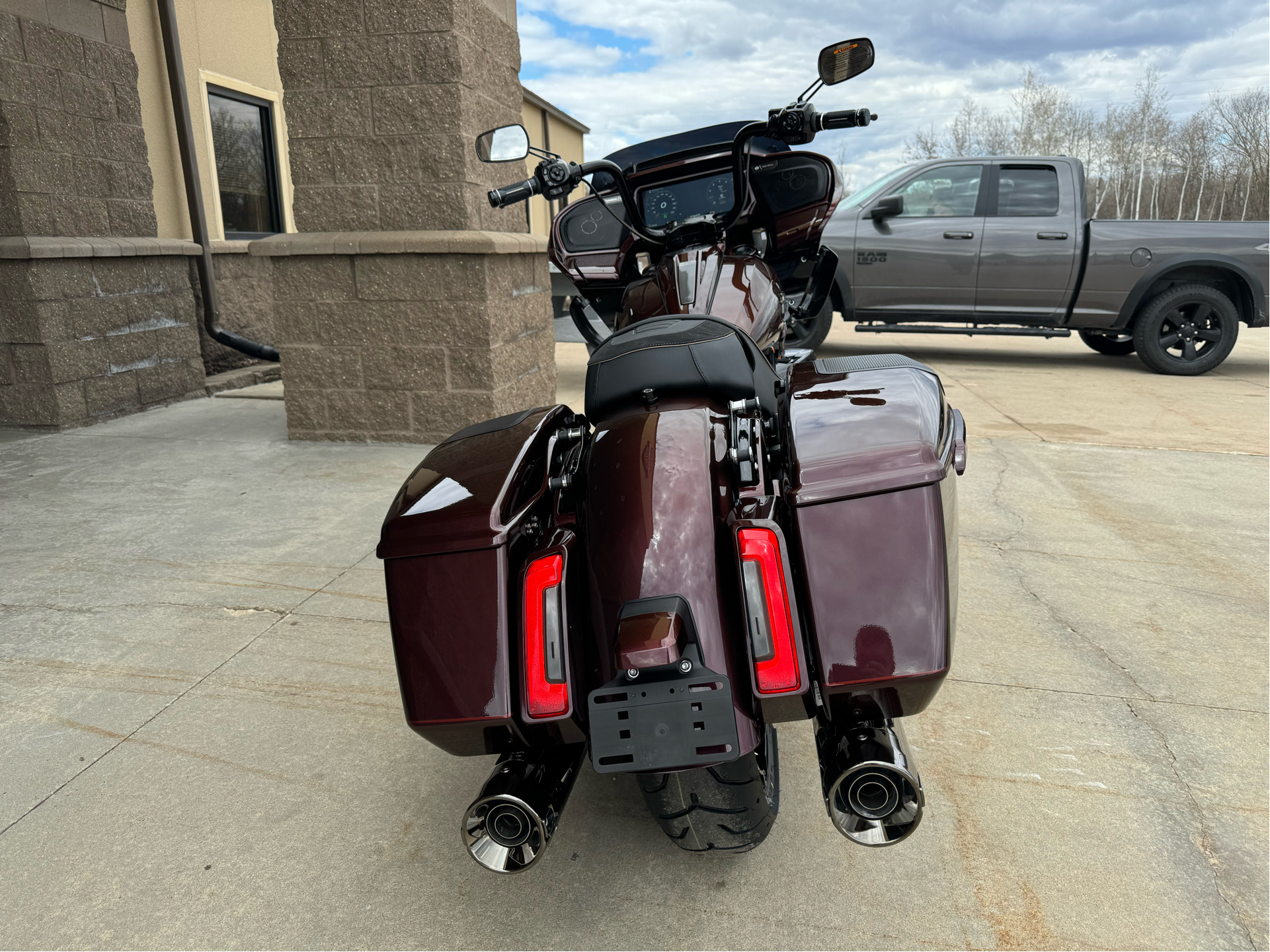 2024 Harley-Davidson CVO™ Road Glide® in Rochester, Minnesota - Photo 4