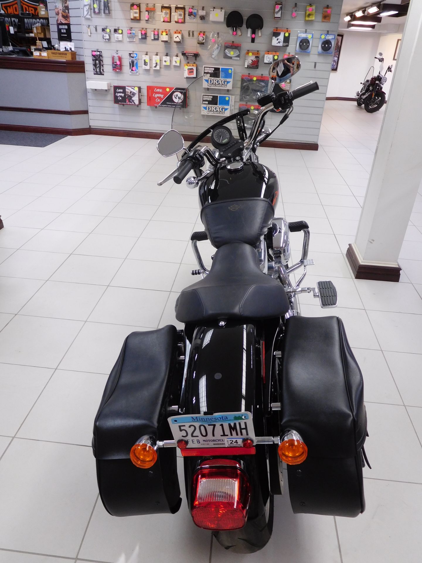 2013 Harley-Davidson Sportster® 883 SuperLow® in Rochester, Minnesota - Photo 8