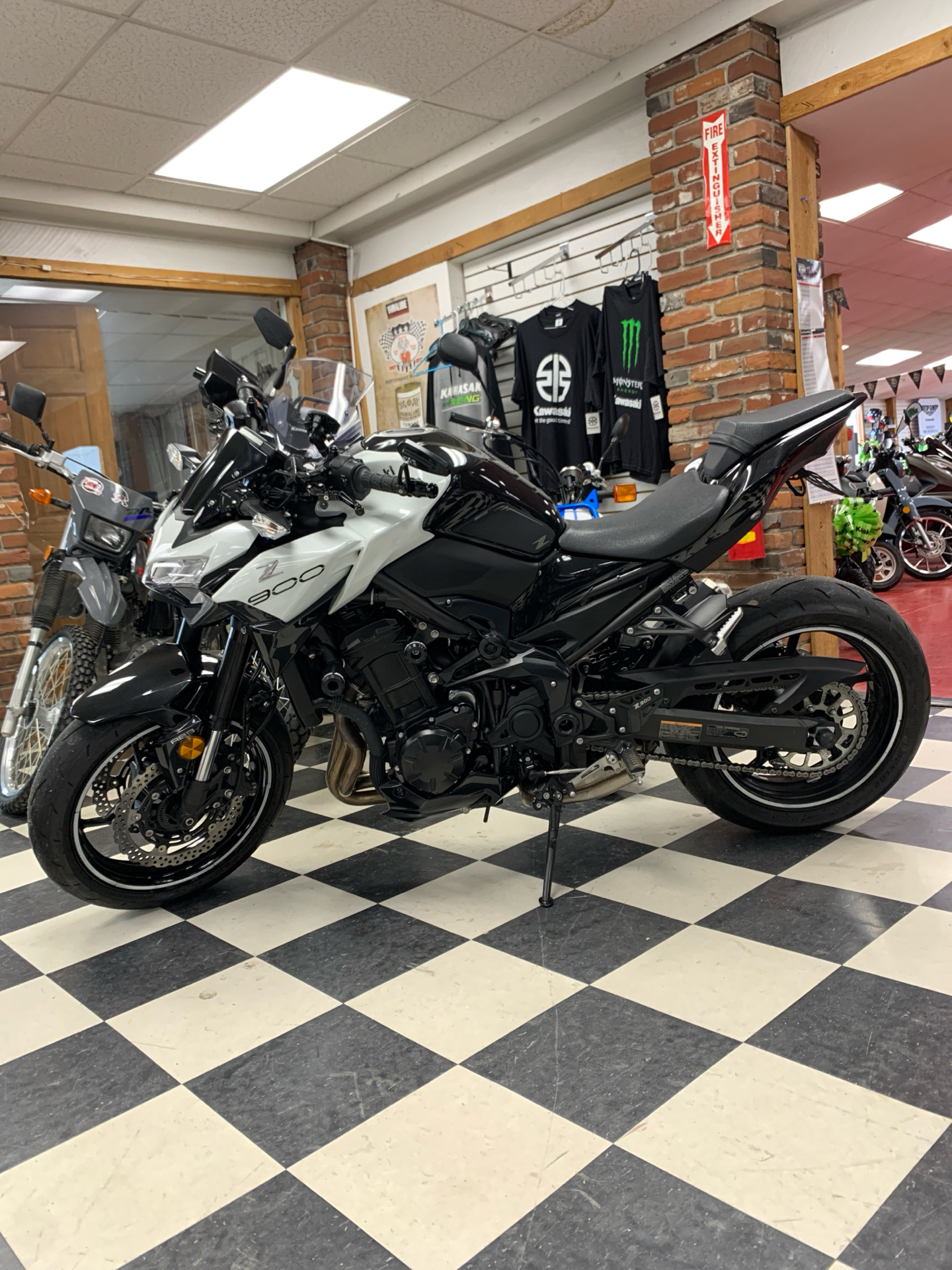 2022 Kawasaki Z900 ABS in Jefferson City, Missouri - Photo 2