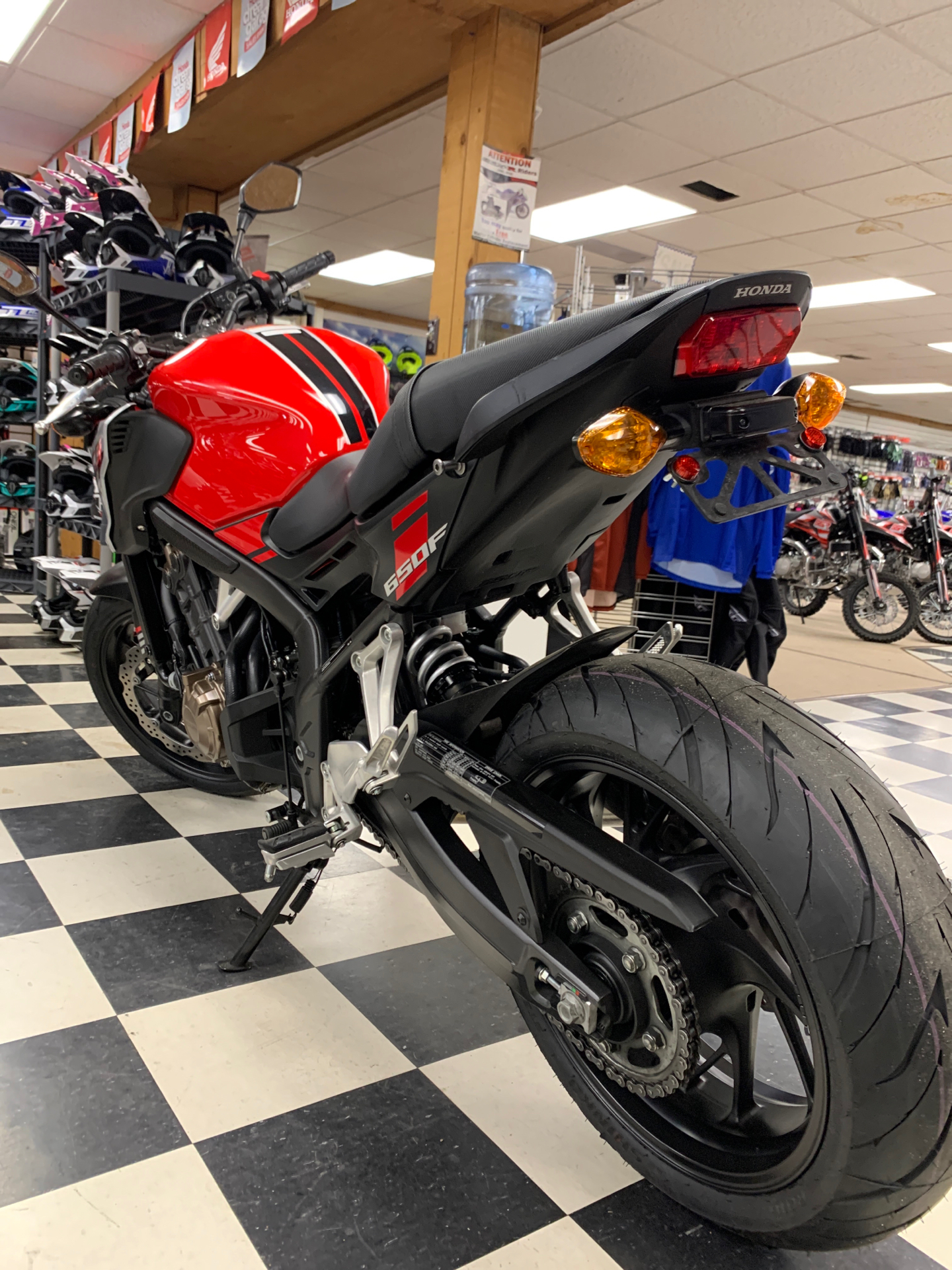 2018 Honda CB650F in Jefferson City, Missouri - Photo 3