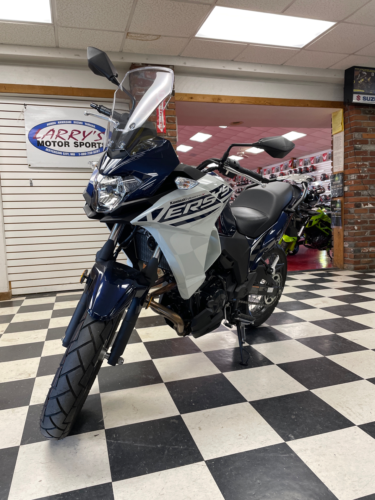 2022 Kawasaki Versys-X 300 ABS in Jefferson City, Missouri - Photo 3