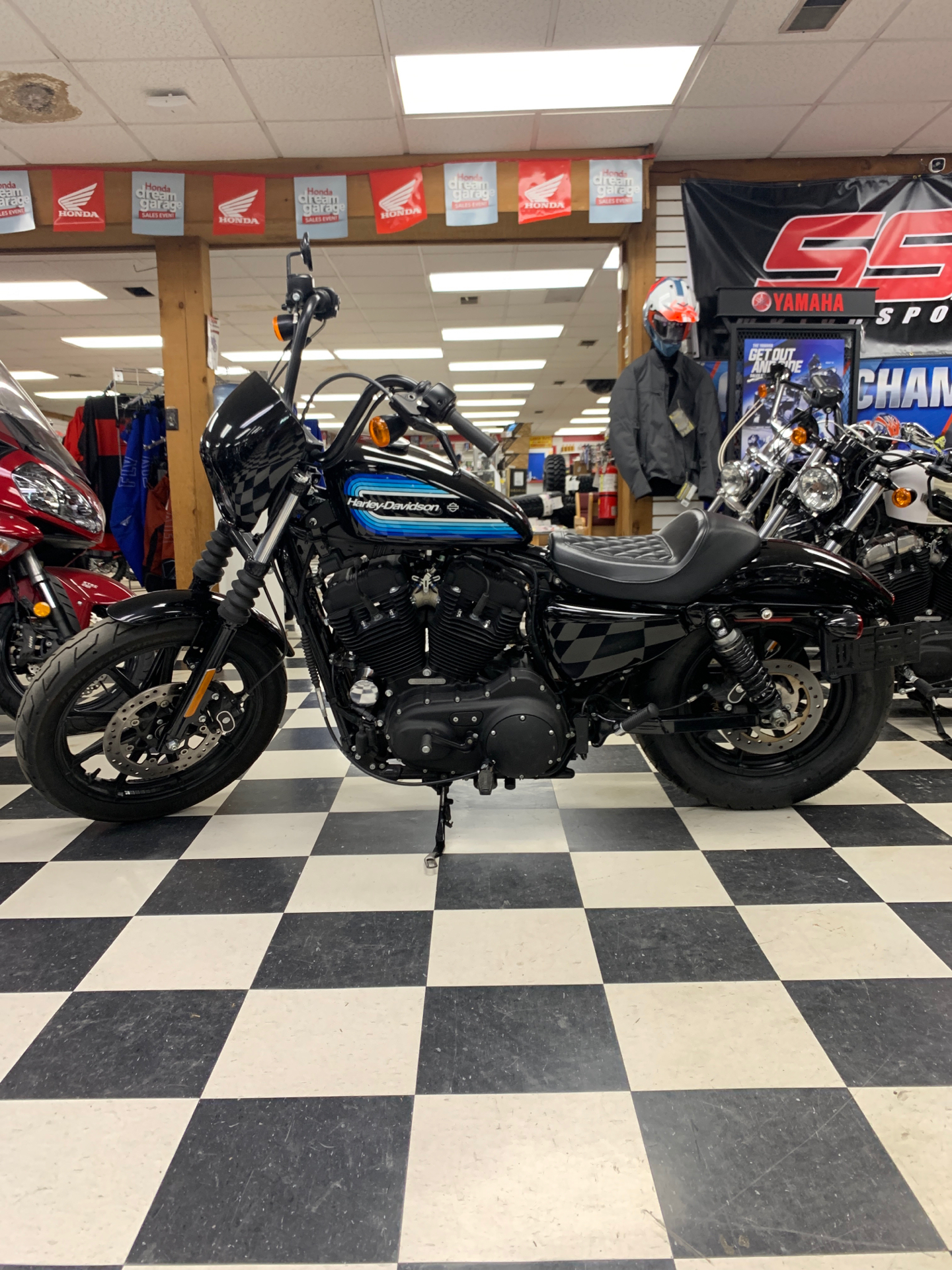 2019 Harley-Davidson Iron 1200™ in Jefferson City, Missouri - Photo 2