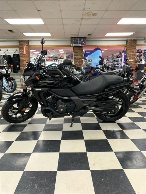 2014 Honda CTX®700N in Jefferson City, Missouri - Photo 2