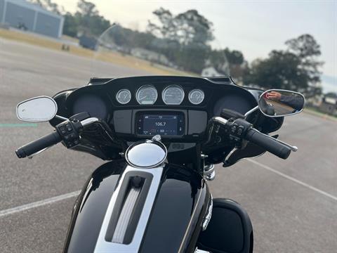 2019 Harley-Davidson ELECTRA GLIDE® ULTRA LIMITED in Jacksonville, North Carolina - Photo 6