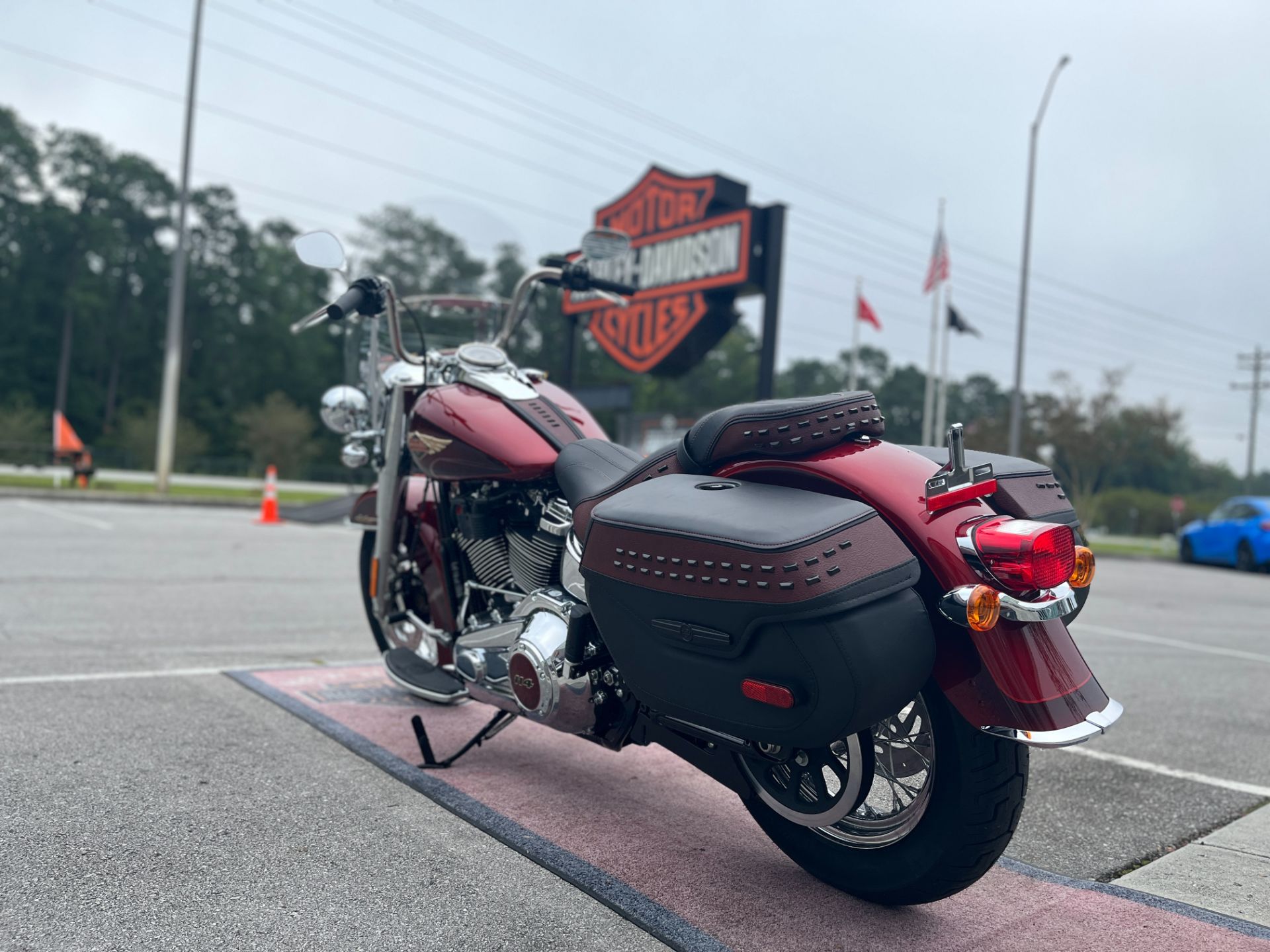 2023 Harley-Davidson Heritage Classic Anniversary in Jacksonville, North Carolina - Photo 6