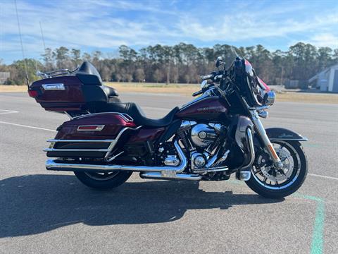 2015 Harley-Davidson Electra Glide® Ultra Limited® in Jacksonville, North Carolina - Photo 2