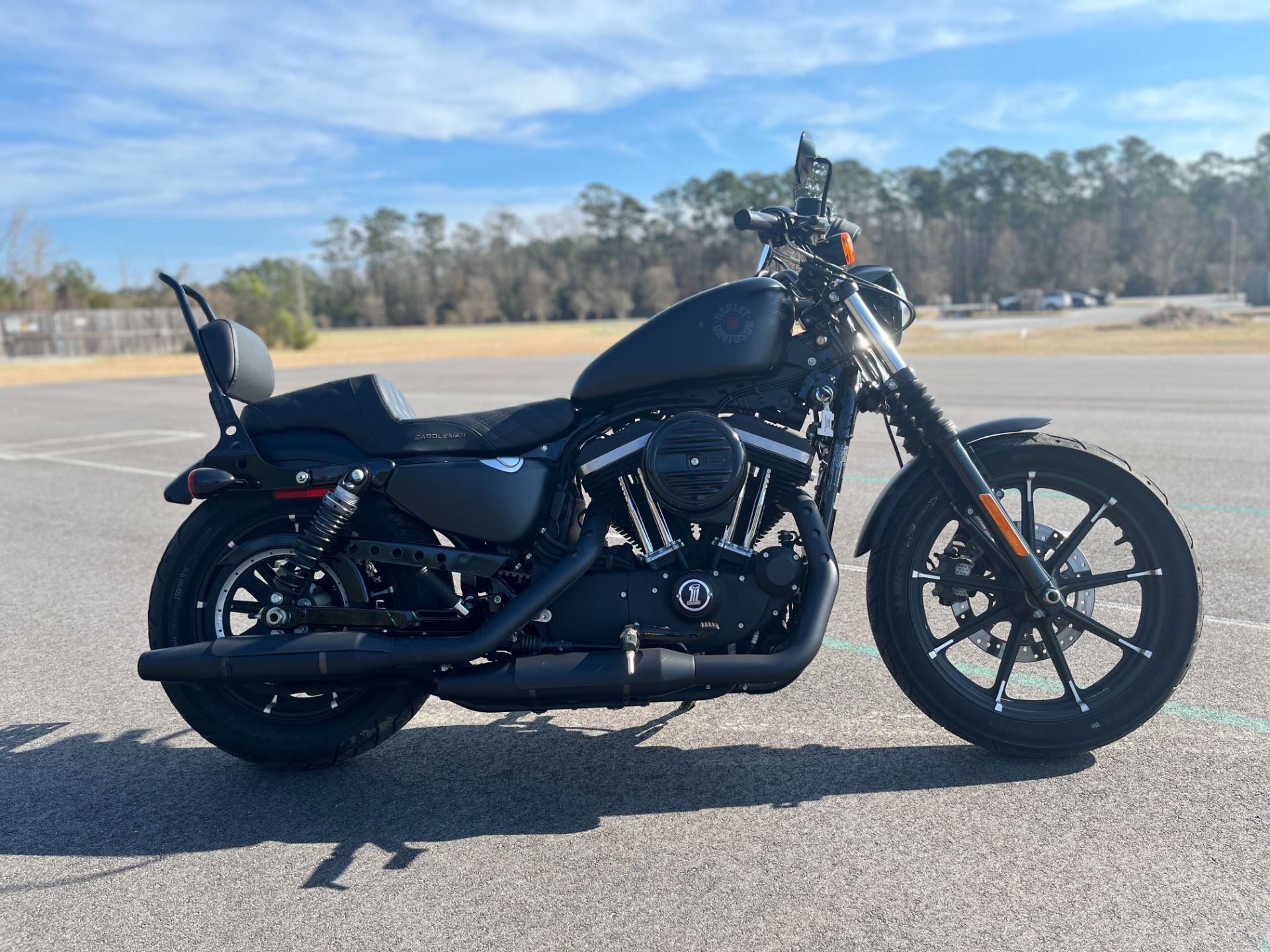 2020 Harley-Davidson Iron 883™ in Jacksonville, North Carolina - Photo 2
