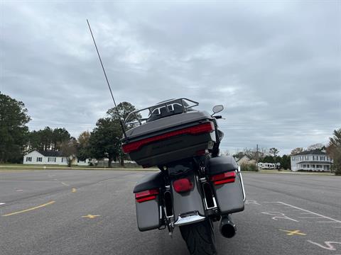 2018 Harley-Davidson Road Glide® Ultra in Jacksonville, North Carolina - Photo 6