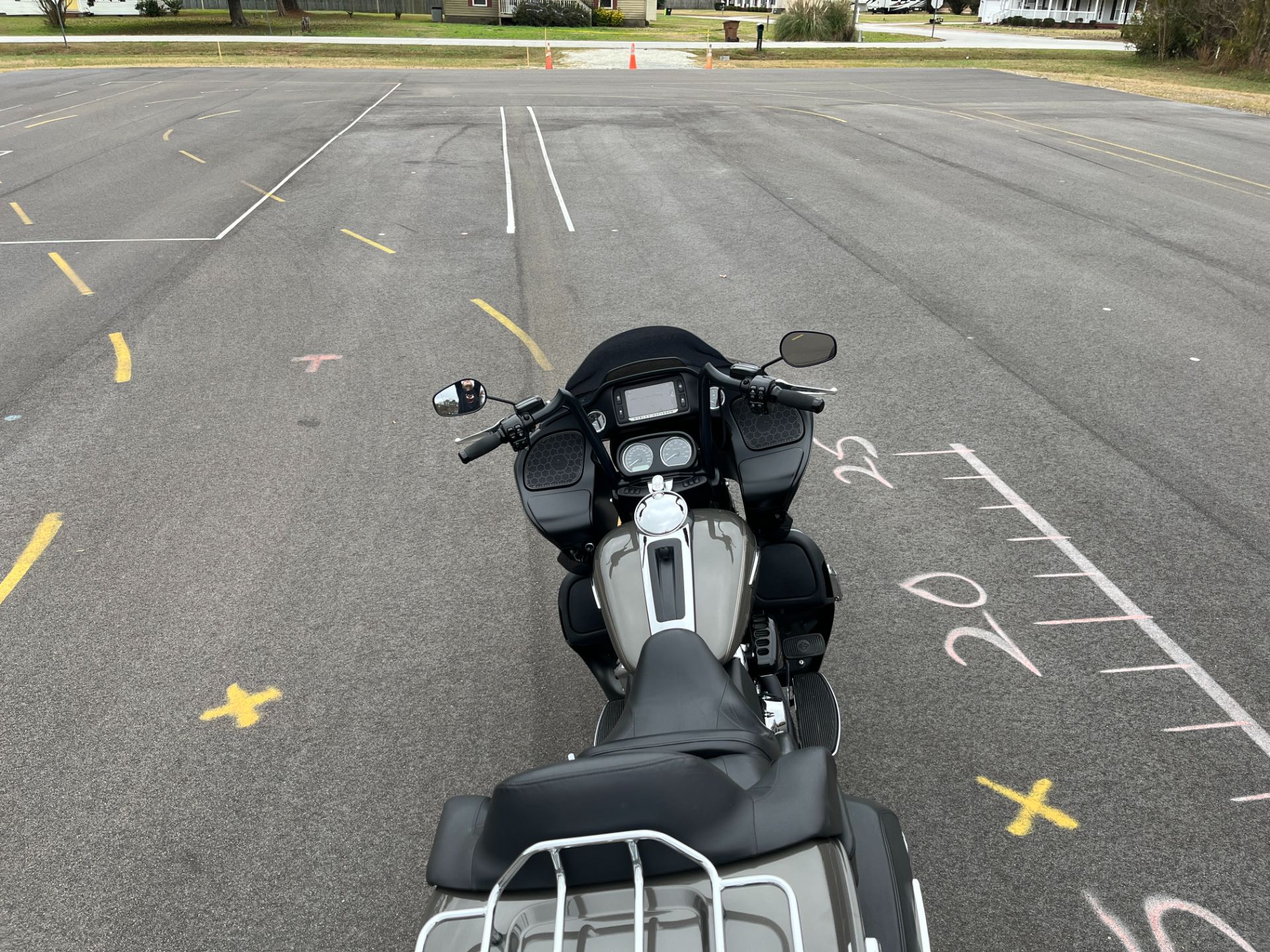 2018 Harley-Davidson Road Glide® Ultra in Jacksonville, North Carolina - Photo 7