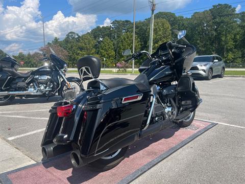2017 Harley-Davidson Road Glide® Ultra in Jacksonville, North Carolina - Photo 6