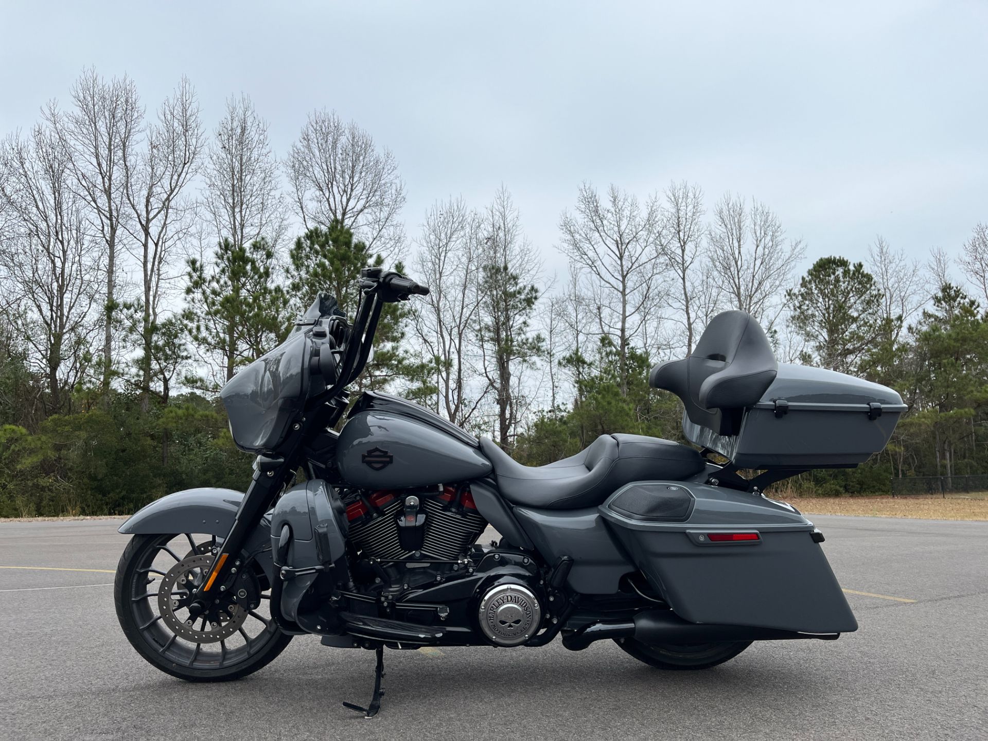2018 Harley-Davidson CVO™ Street Glide® in Jacksonville, North Carolina - Photo 1
