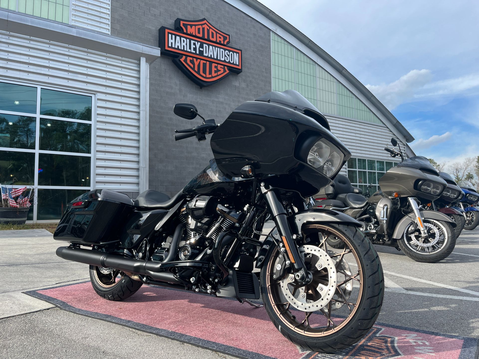 2023 Harley-Davidson Road Glide® ST in Jacksonville, North Carolina - Photo 3