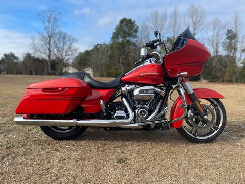 2017 Harley-Davidson Road Glide® Special in Jacksonville, North Carolina - Photo 3