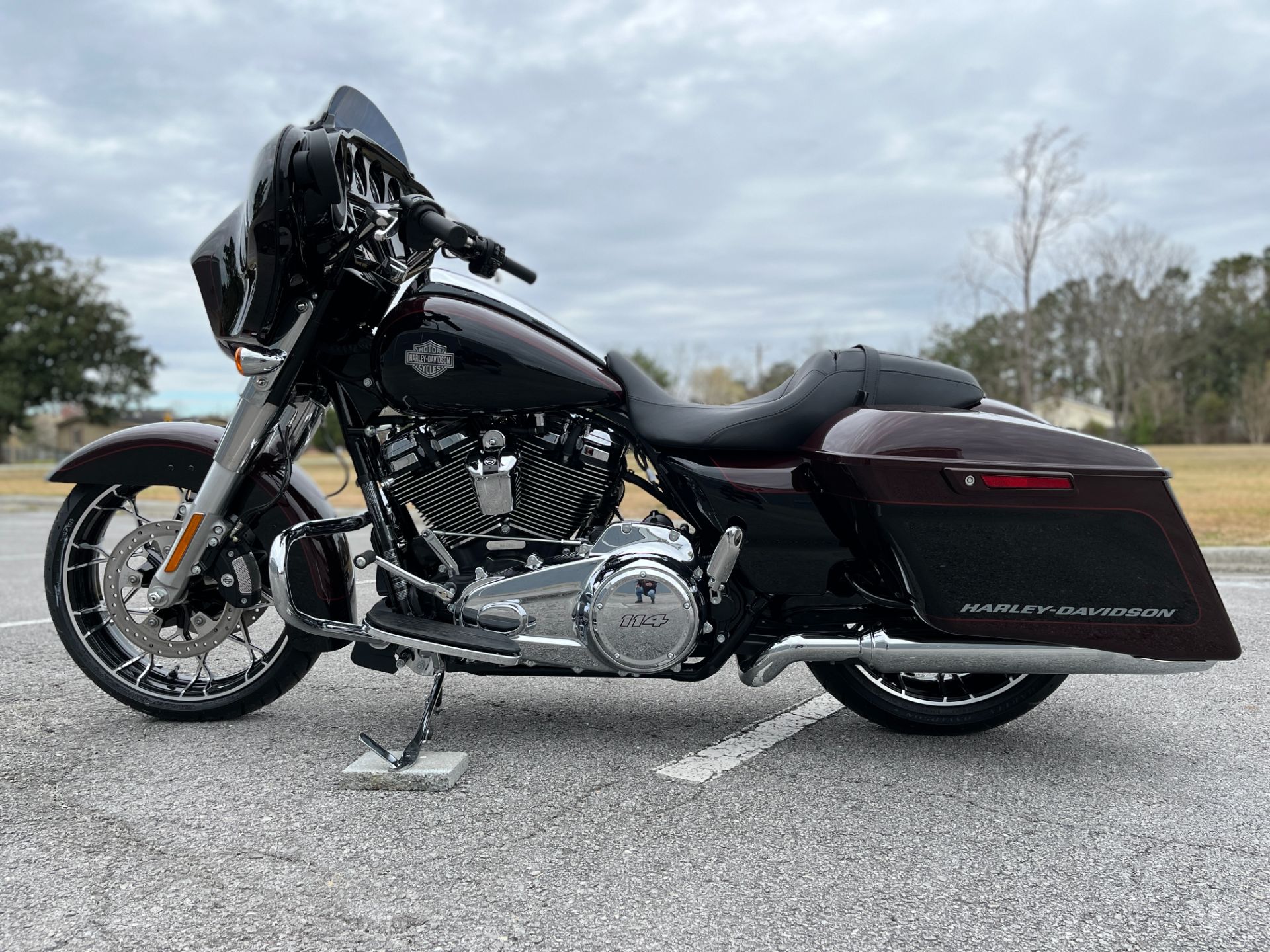 2022 Harley-Davidson Street Glide® Special in Jacksonville, North Carolina - Photo 2