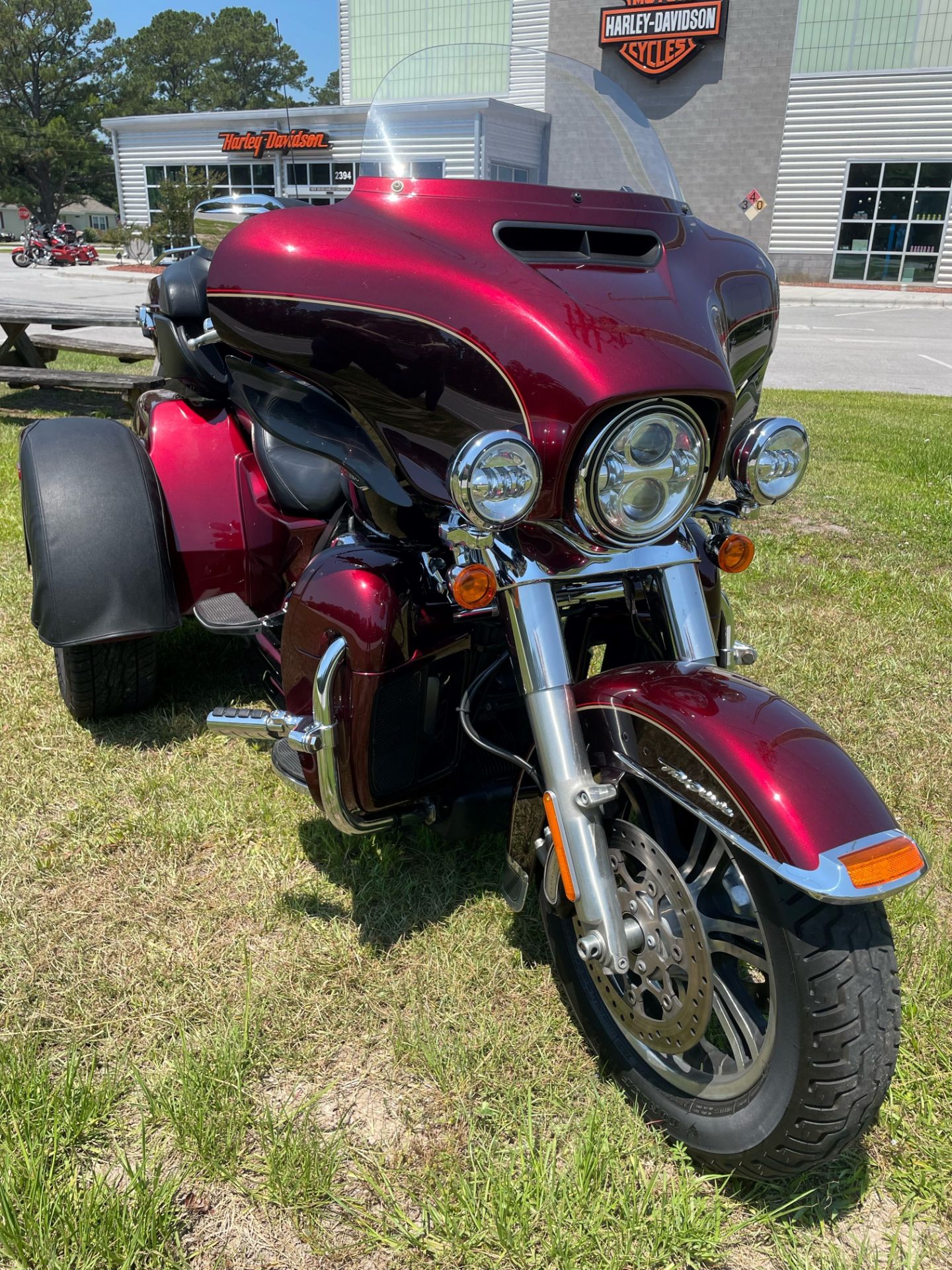 2015 Harley-Davidson Tri Glide® Ultra in Jacksonville, North Carolina - Photo 3