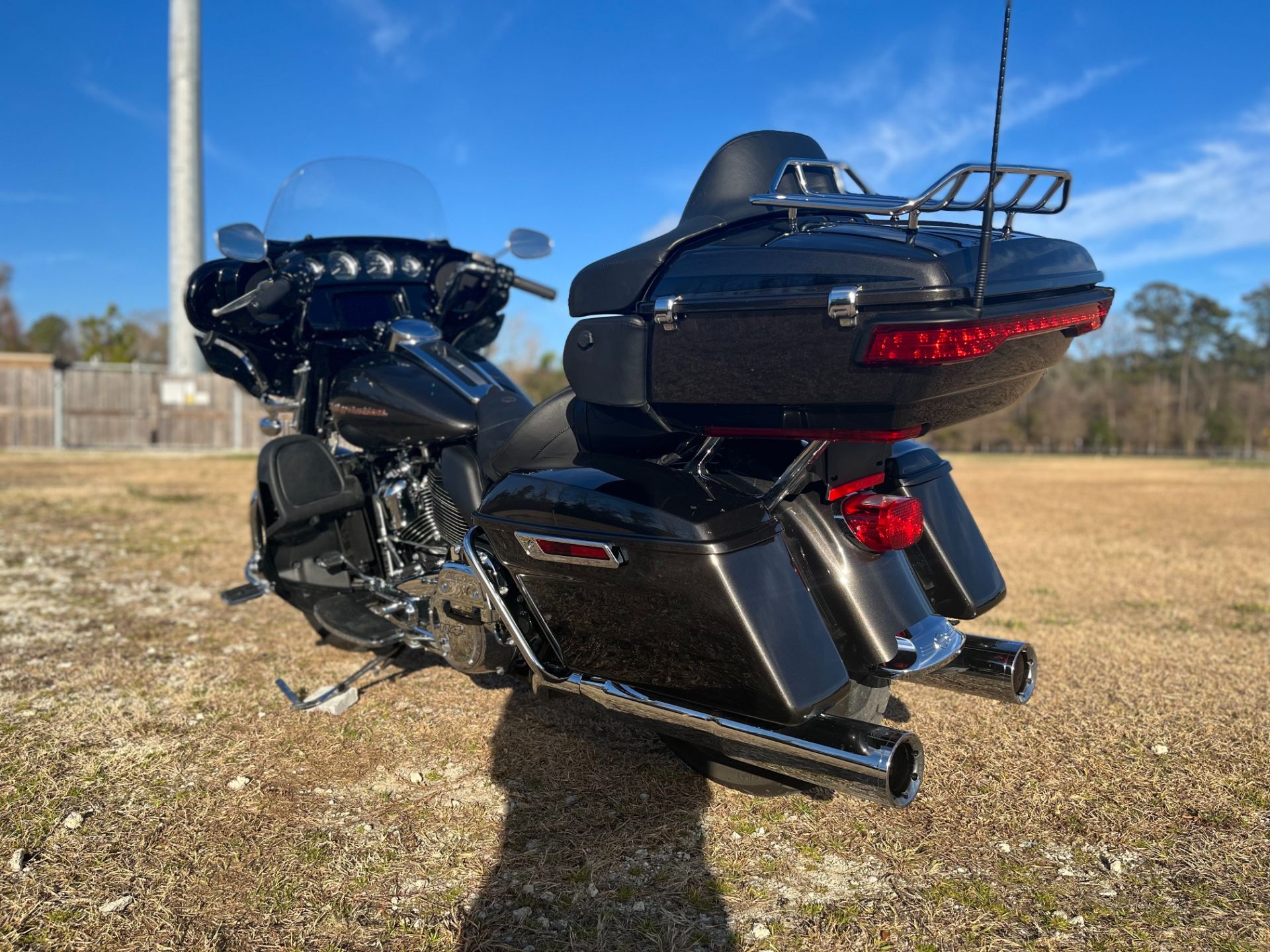 2019 Harley-Davidson FLHTK in Jacksonville, North Carolina - Photo 3