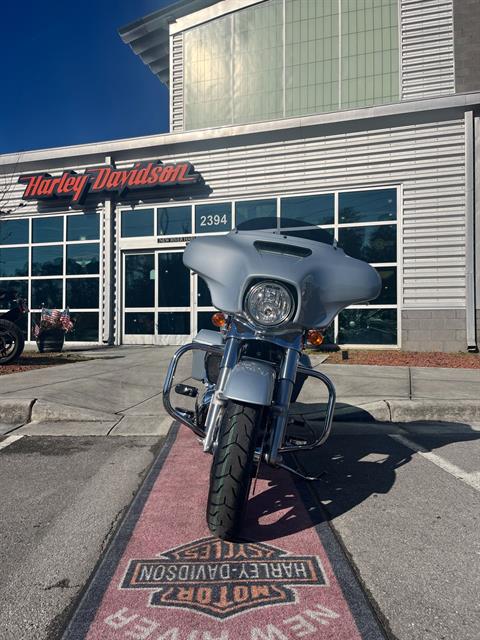 2023 Harley-Davidson Street Glide® in Jacksonville, North Carolina - Photo 7