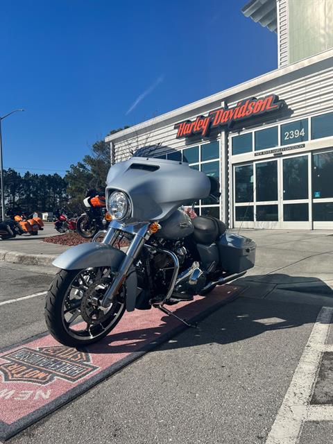 2023 Harley-Davidson Street Glide® in Jacksonville, North Carolina - Photo 11