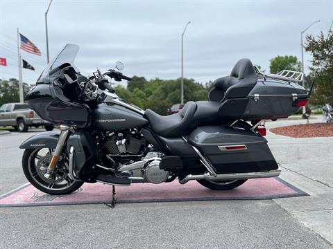2021 Harley-Davidson Road Glide® Limited in Jacksonville, North Carolina - Photo 2