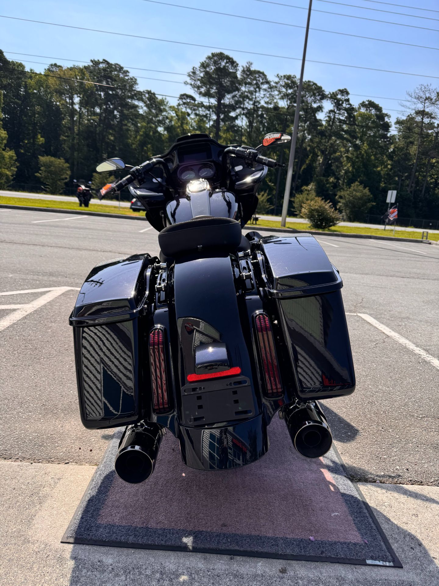 2022 Harley-Davidson CVO™ Road Glide® in Jacksonville, North Carolina - Photo 8